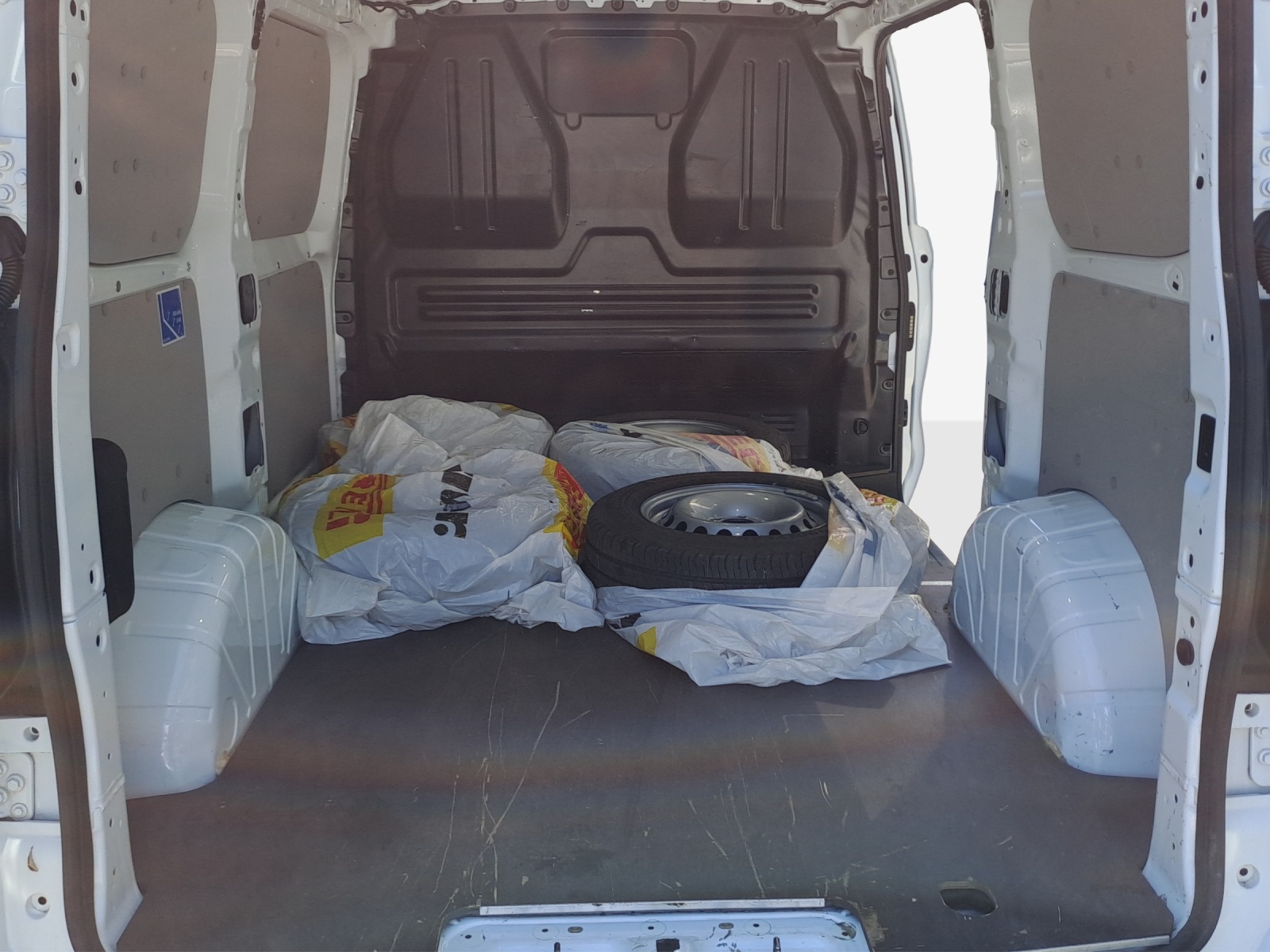 FORD Transit Custom Van 320 L1H1 Trend Automat 4x4-image-12