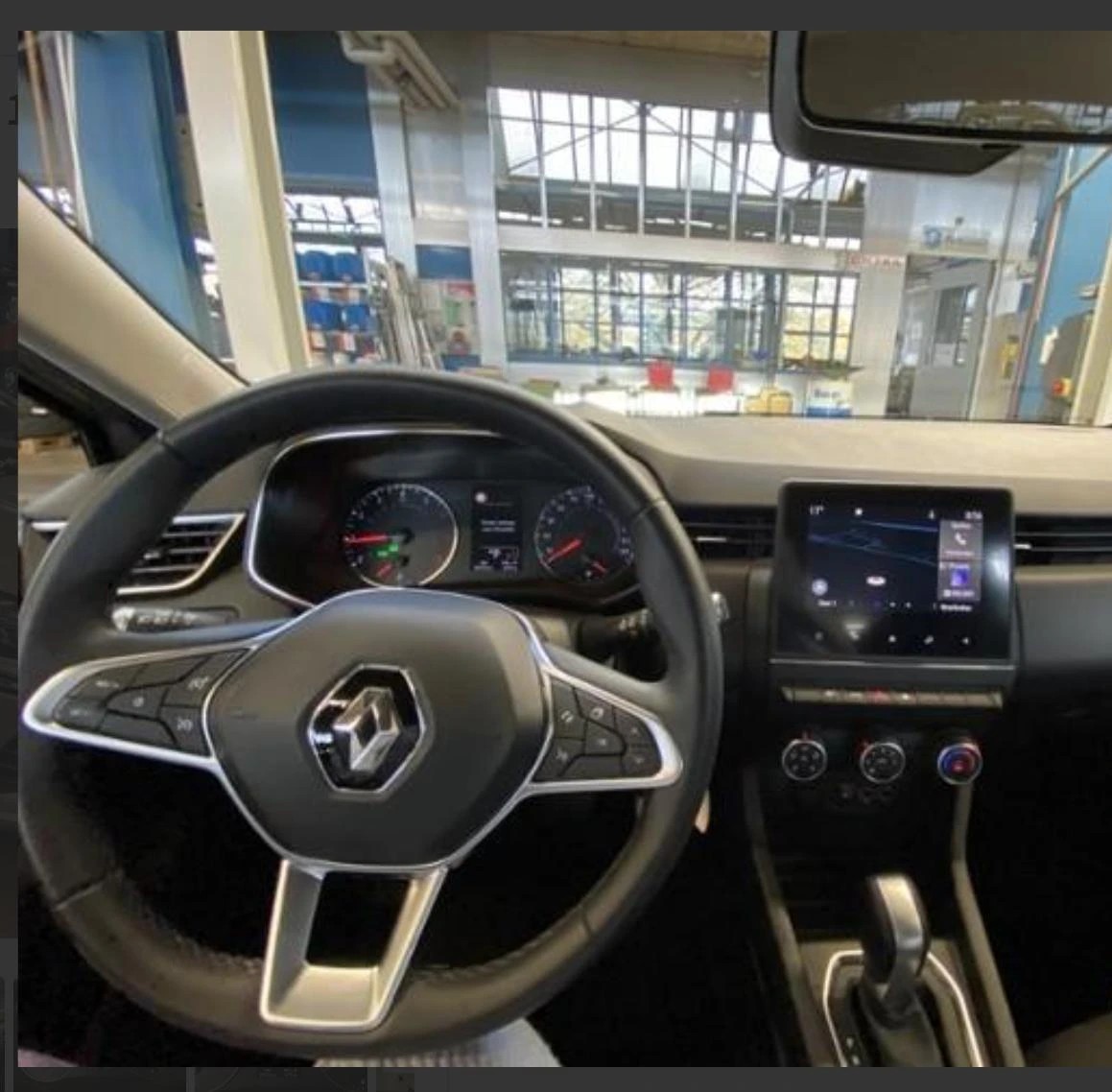 RENAULT Clio 1.0 Zen CVT-image-2