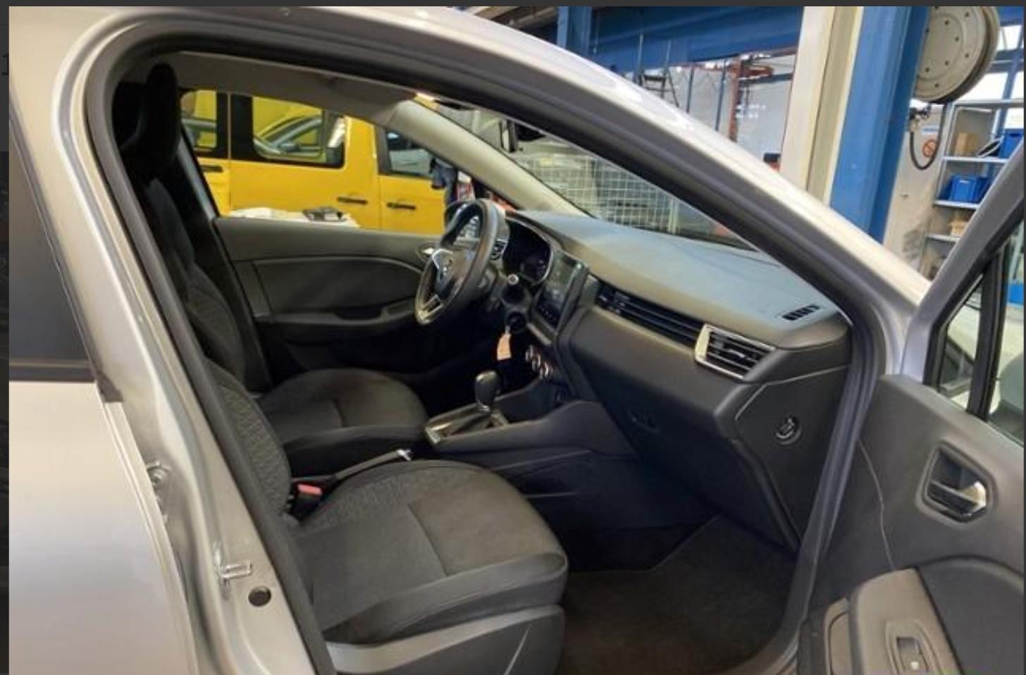 RENAULT Clio 1.0 Zen CVT-image-7
