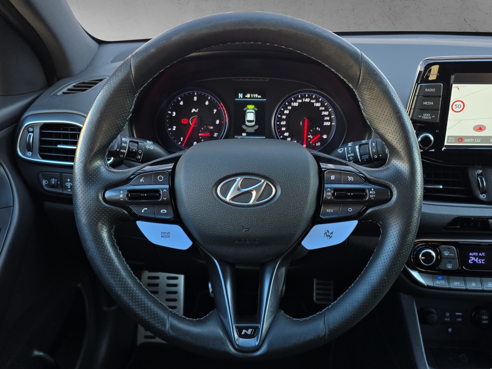 HYUNDAI i30 N 2.0 T-GDi 275 PS-image-13