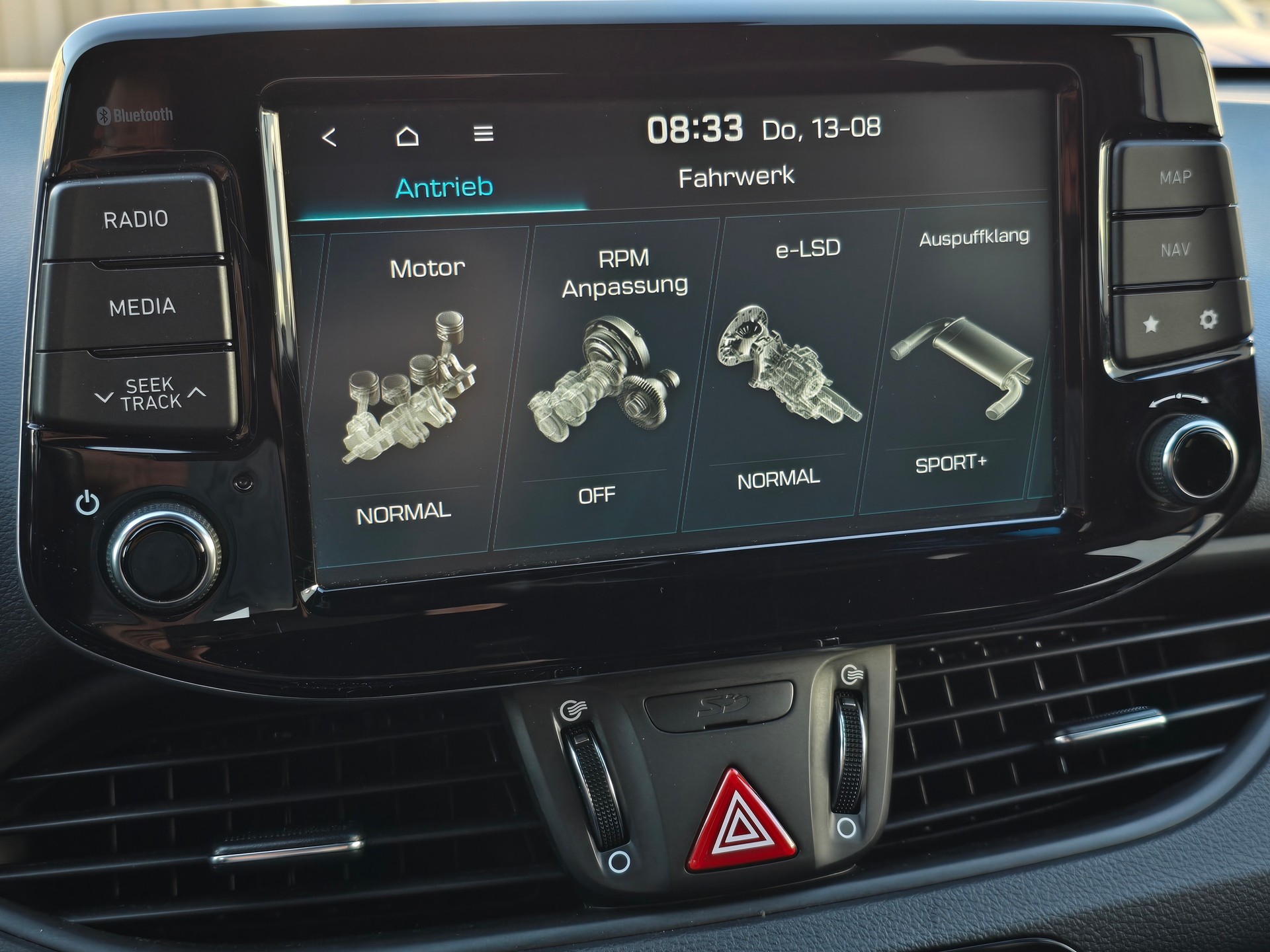 HYUNDAI i30 N 2.0 T-GDi 275 PS-image-25
