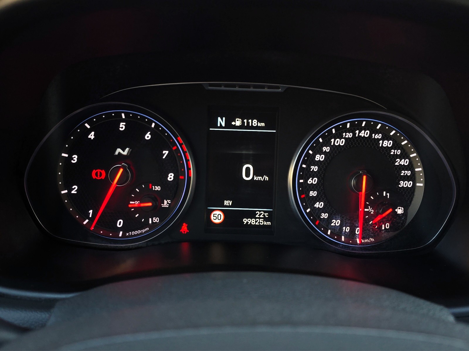 HYUNDAI i30 N 2.0 T-GDi 275 PS-image-18