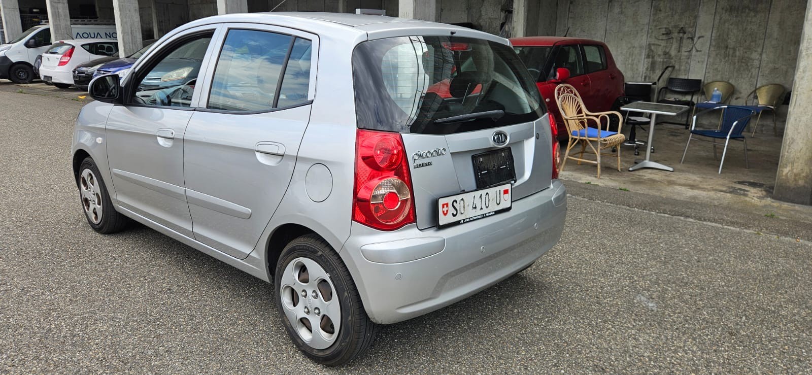 KIA Picanto 1.1 Trend Automatic-image-2