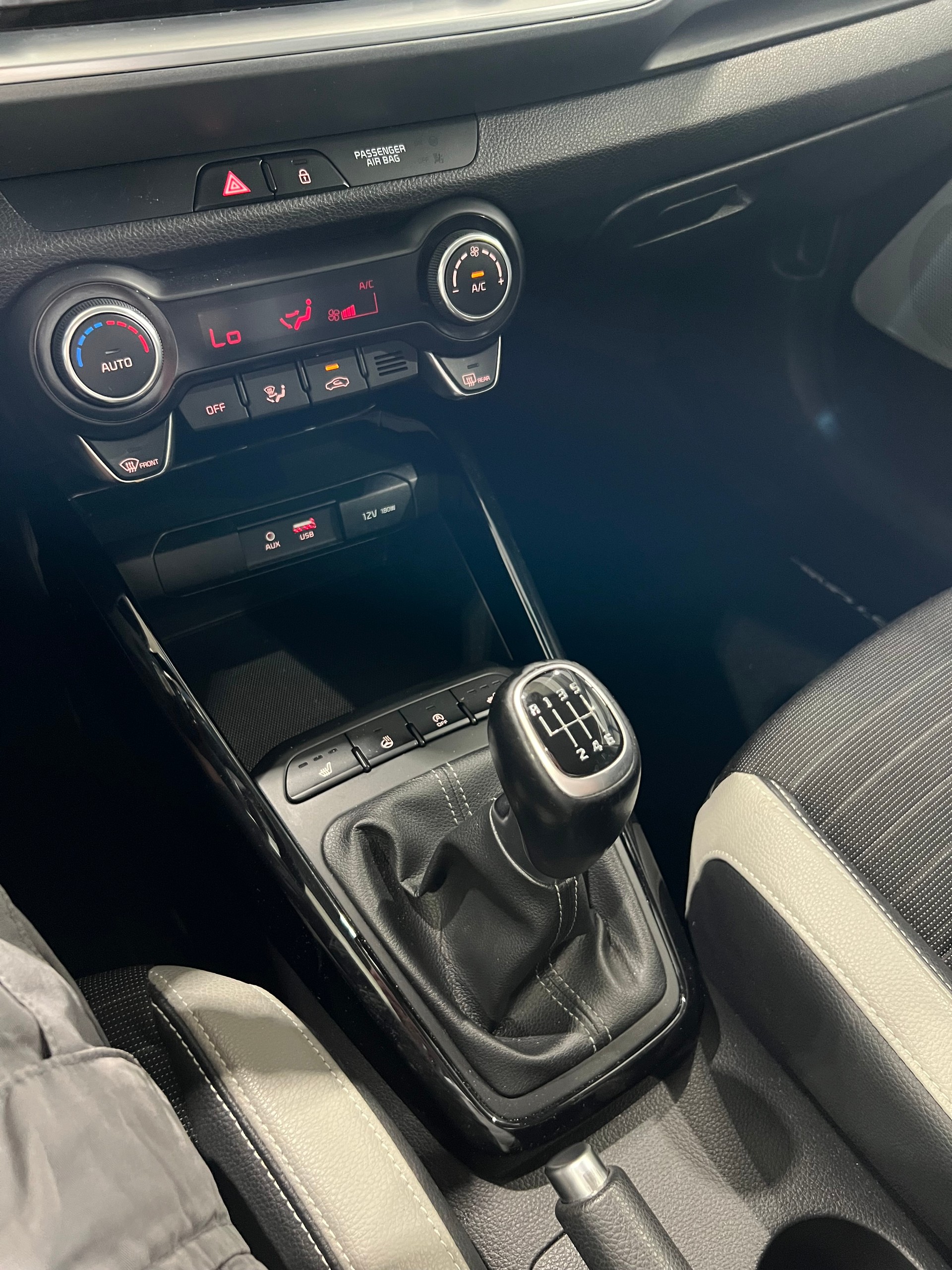KIA Stonic 1.0 T-GDI Sport**Rückfahrtkamera,Frisch ab MFK**-image-10