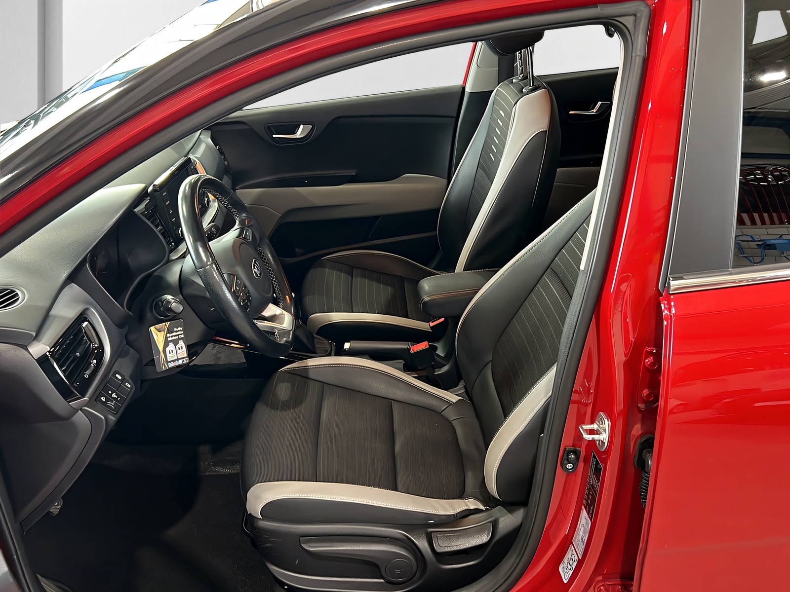 KIA Stonic 1.0 T-GDI Sport**Rückfahrtkamera,Frisch ab MFK**-image-7