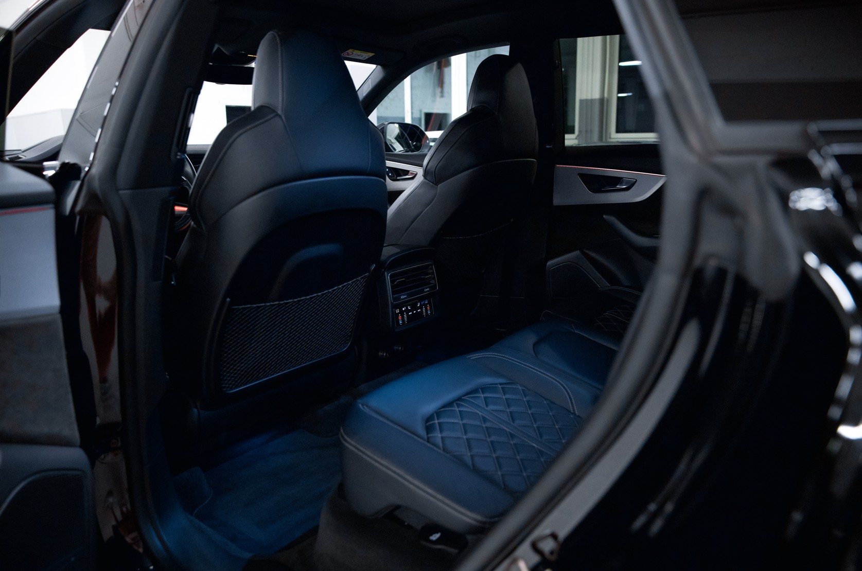 AUDI Q8 50 TDI quattro tiptronic S-line-image-20