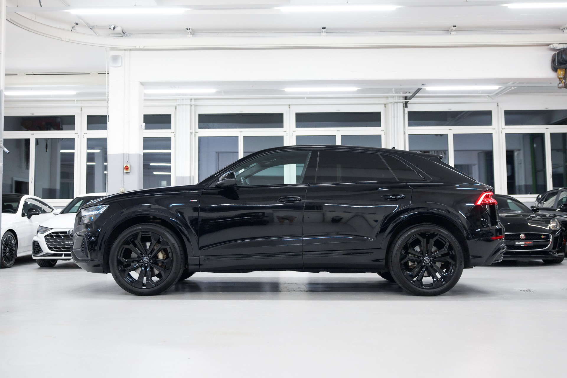 AUDI Q8 50 TDI quattro tiptronic S-line-image-4