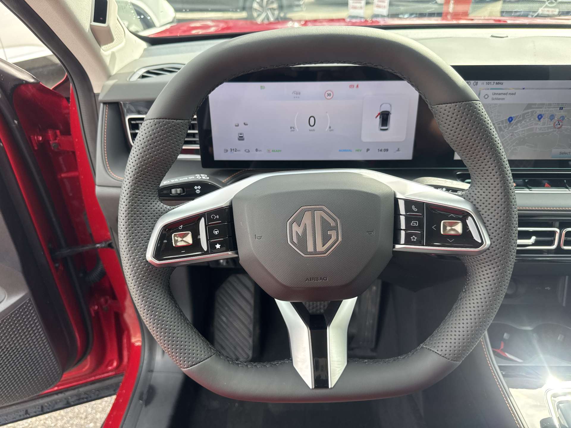 MG HS 1.5 T PHEV Comfort 272PS Automat-image-15