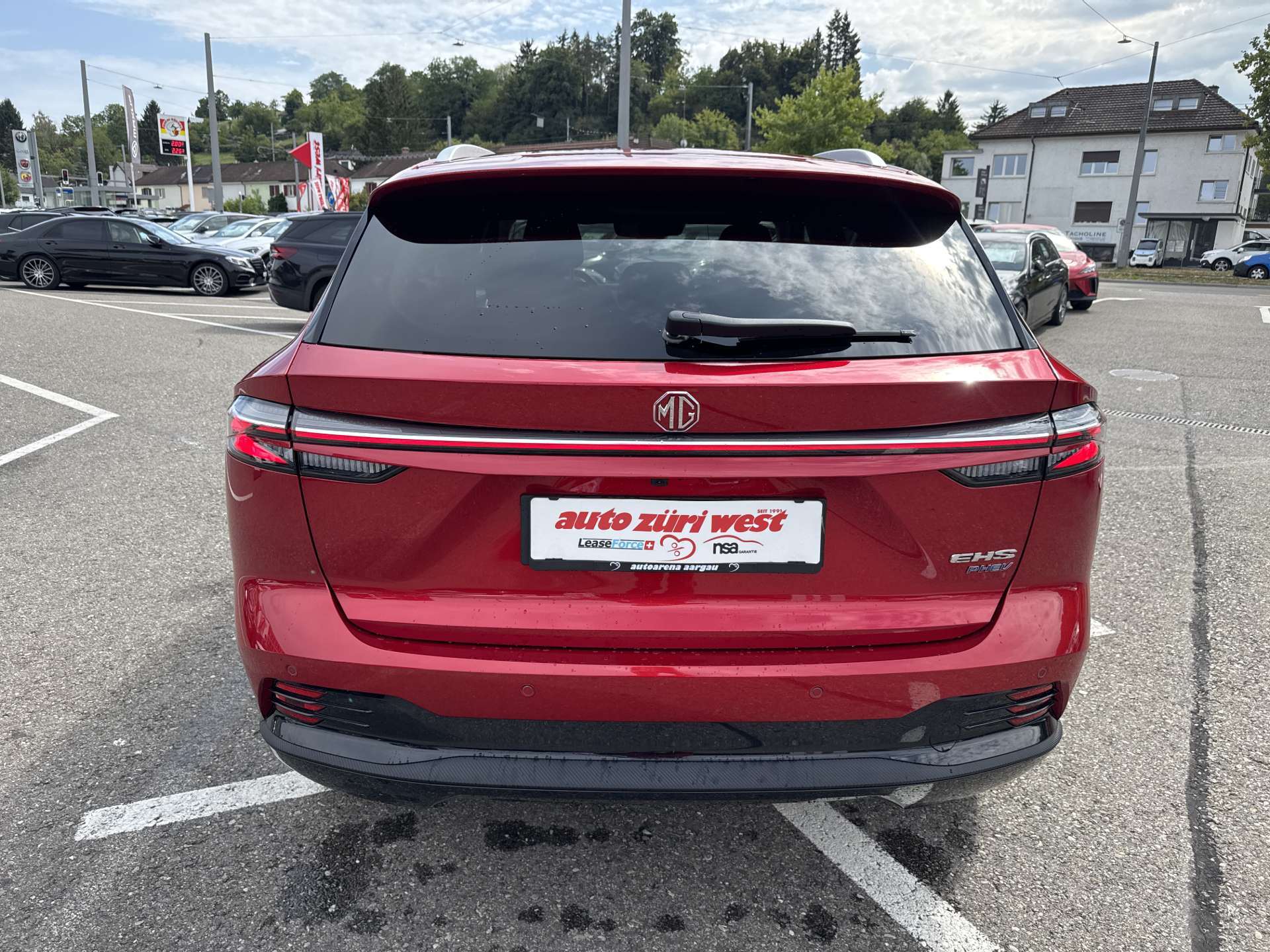 MG HS 1.5 T PHEV Comfort 272PS Automat-image-14