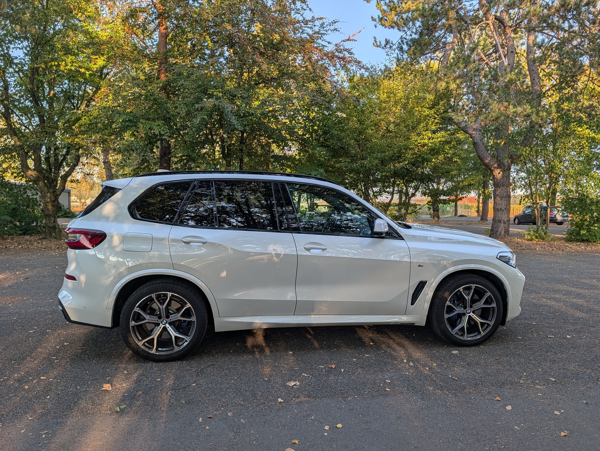BMW 45e xDrive SAG-image-2