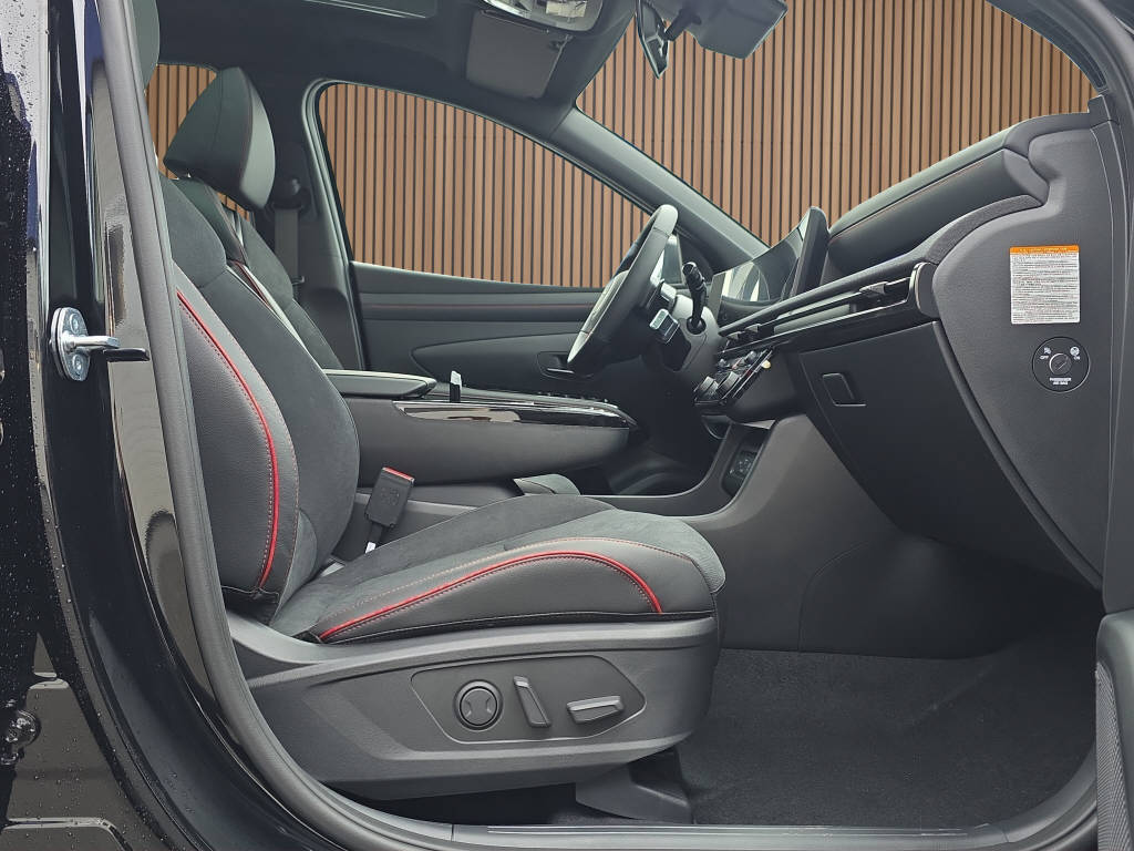 HYUNDAI Tucson 1.6 T-GDi PHEV N-Line LUX Pack 4WD-image-13
