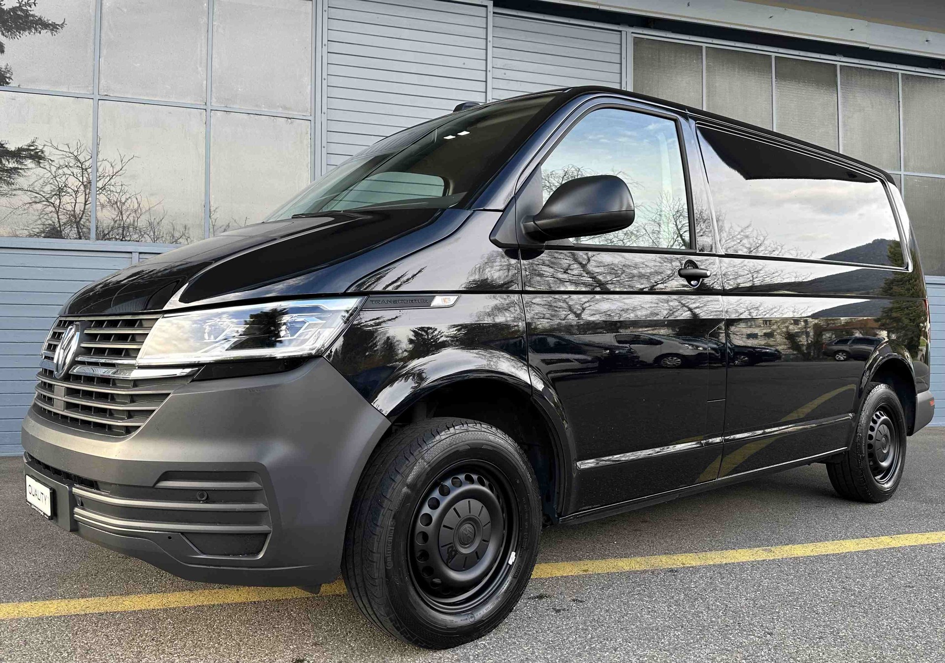 VW T6.1 2.0 TDI 4Motion-image-1