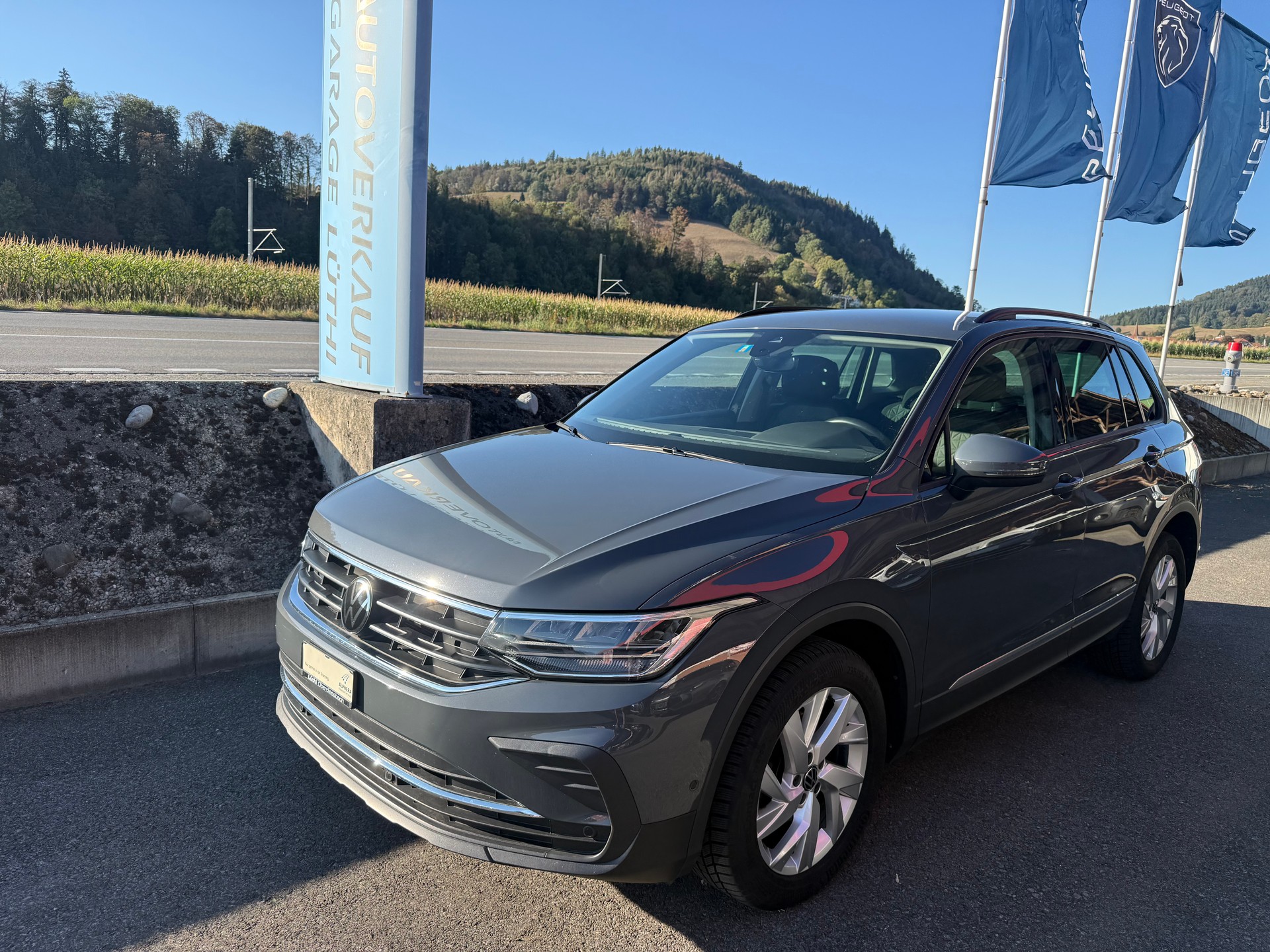 VW Tiguan 2.0 TDI SCR Life 4Motion DSG 4x4-image-0