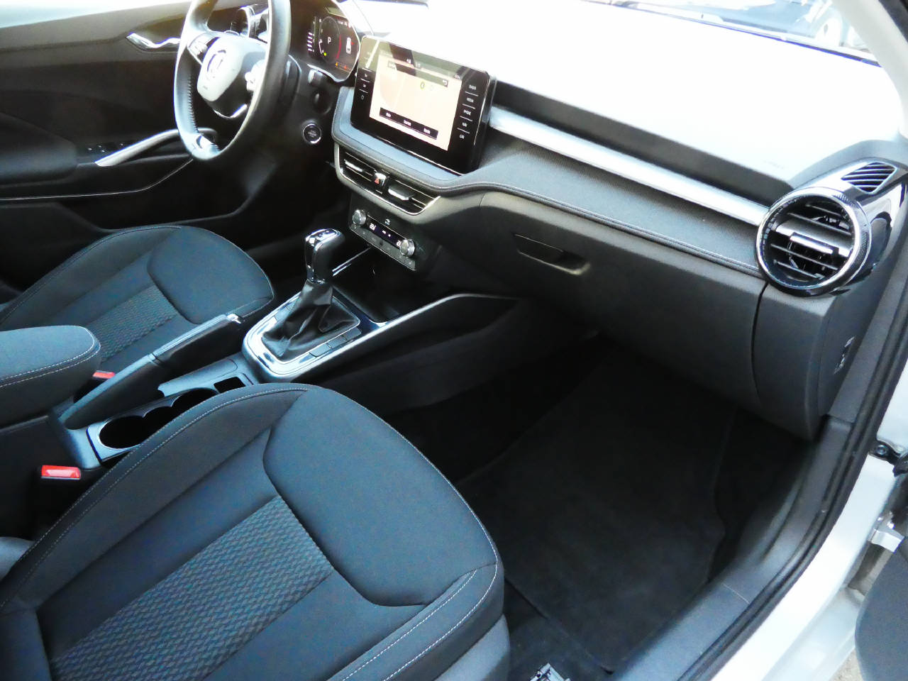 SKODA Fabia 1.0 TSI Style DSG-image-9