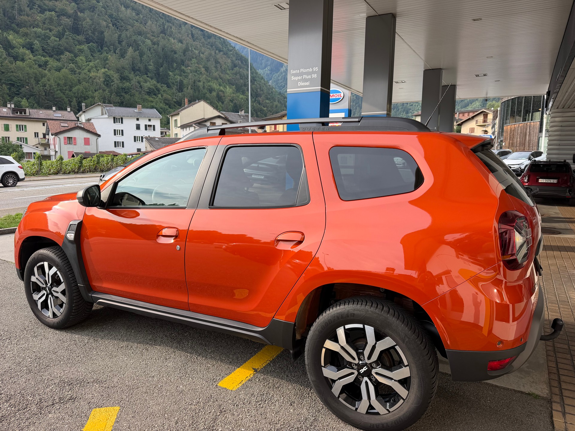 DACIA Duster TCe 150 Journey+ 4x4-image-1