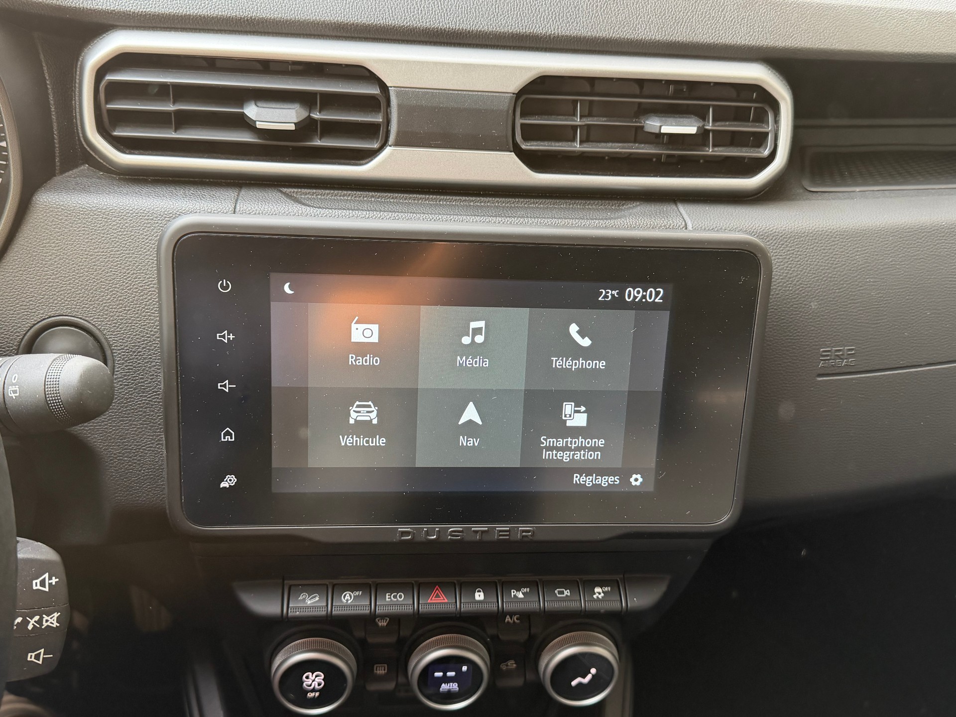 DACIA Duster TCe 150 Journey+ 4x4-image-12