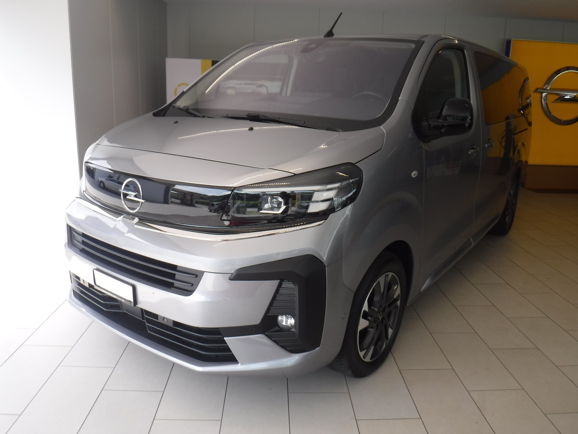 OPEL Zafira 2.0 CDTI L Automatik-image-0