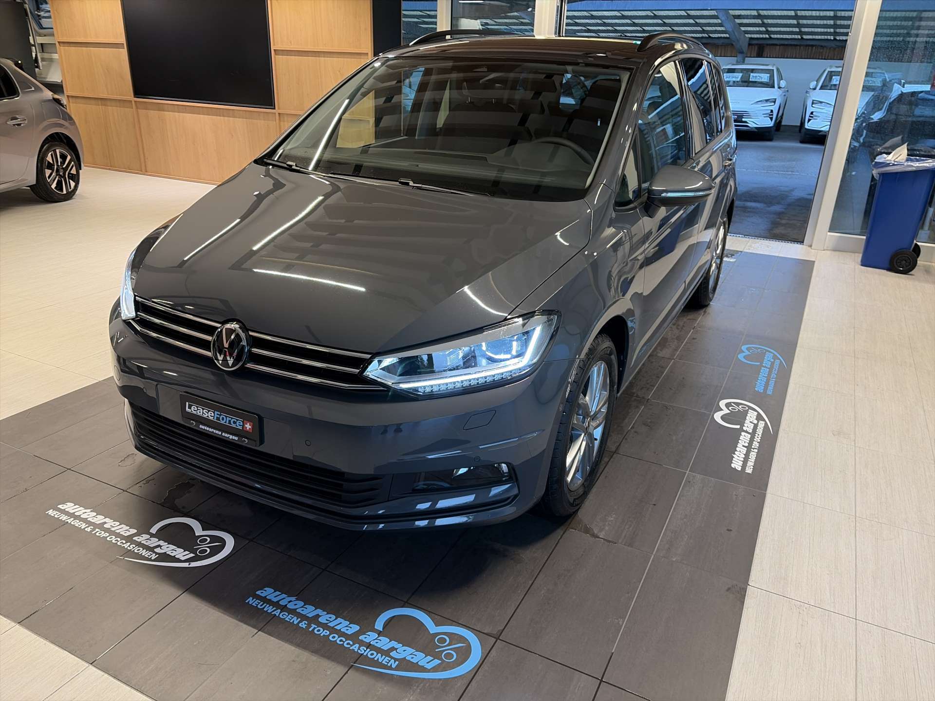 VW Touran 1.5 TSi EVO Comfortline Edition DSG-Automat 7-Plätzer-image-0