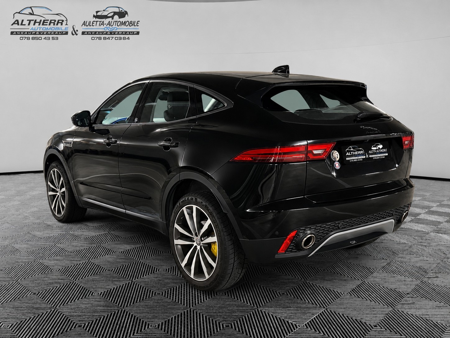 JAGUAR E-Pace 2.0d D240 S AWD Automatik-image-7