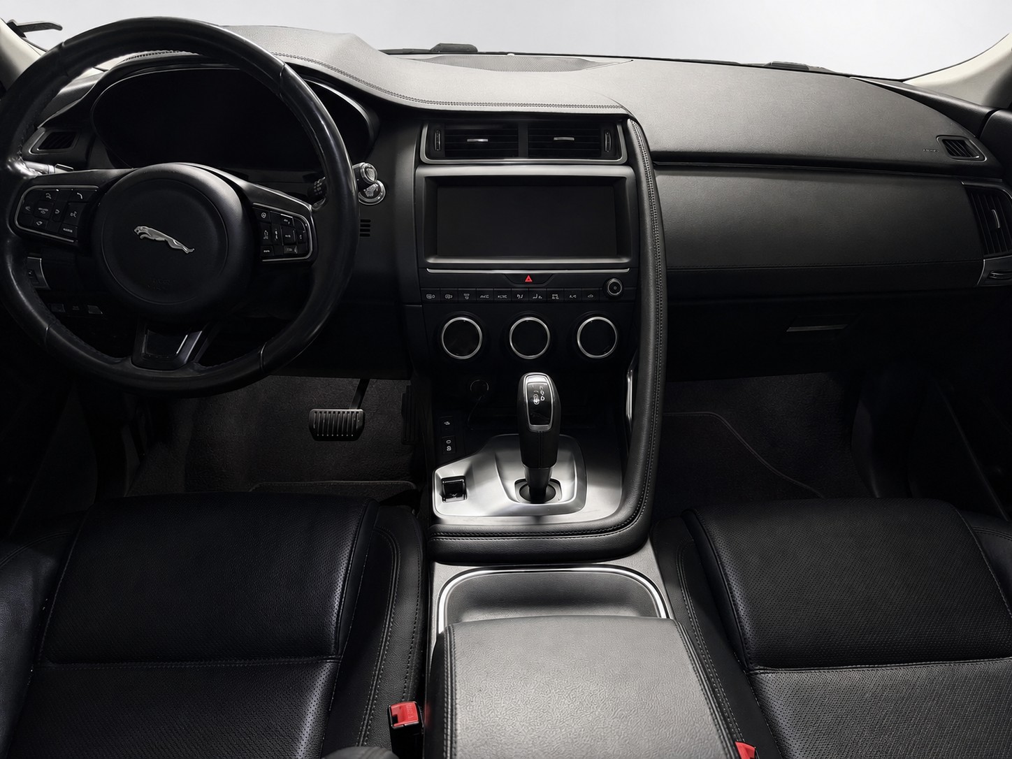 JAGUAR E-Pace 2.0d D240 S AWD Automatik-image-12