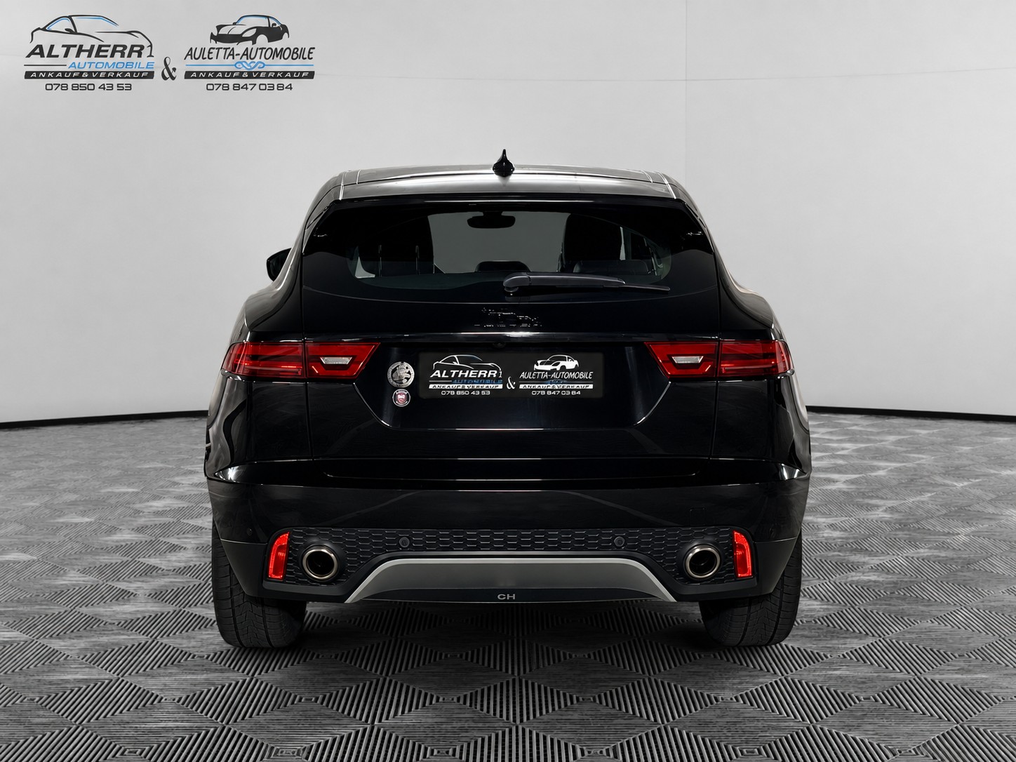 JAGUAR E-Pace 2.0d D240 S AWD Automatik-image-4