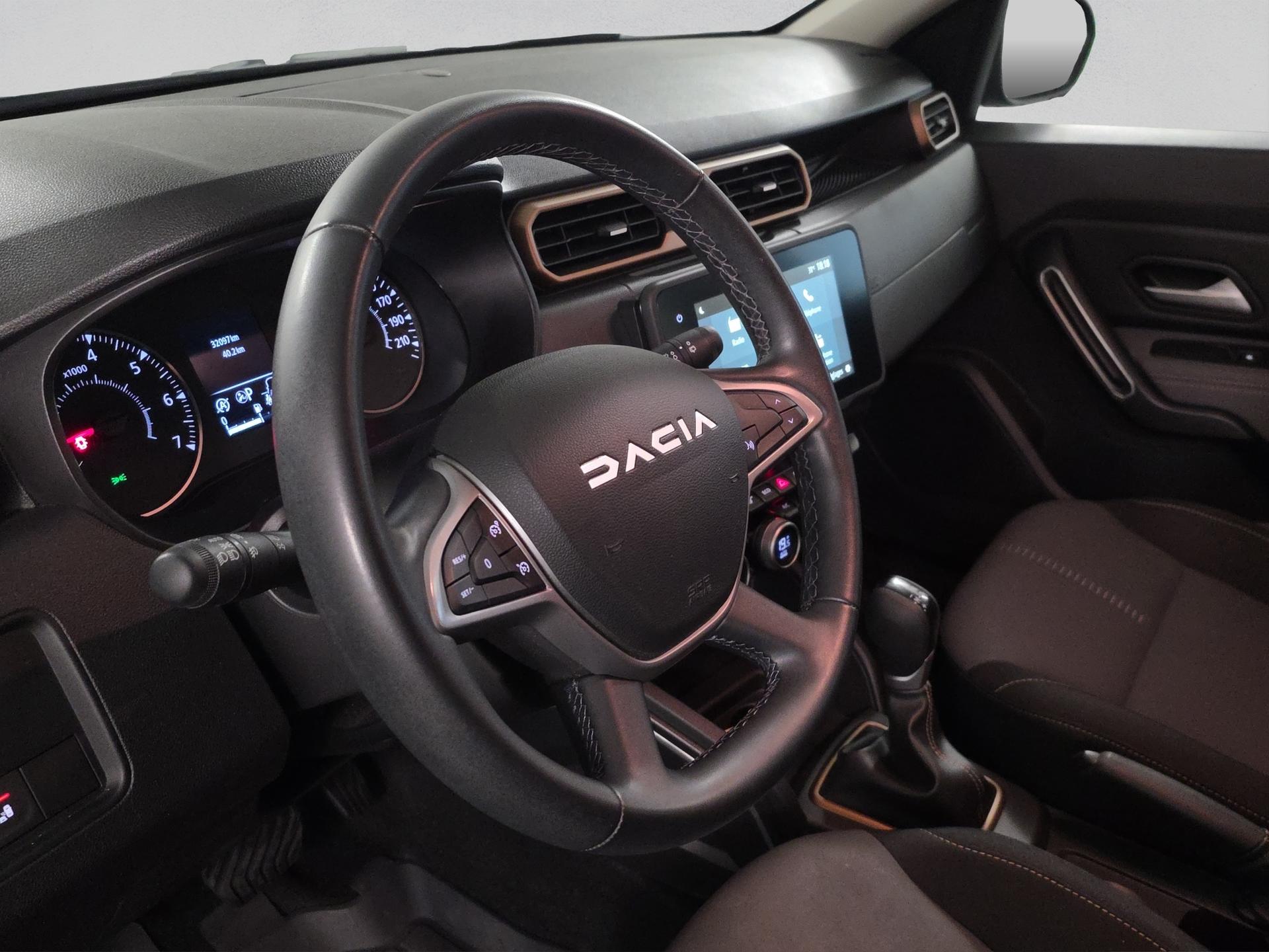 DACIA Duster TCe 150 Extreme EDC 4x2-image-9