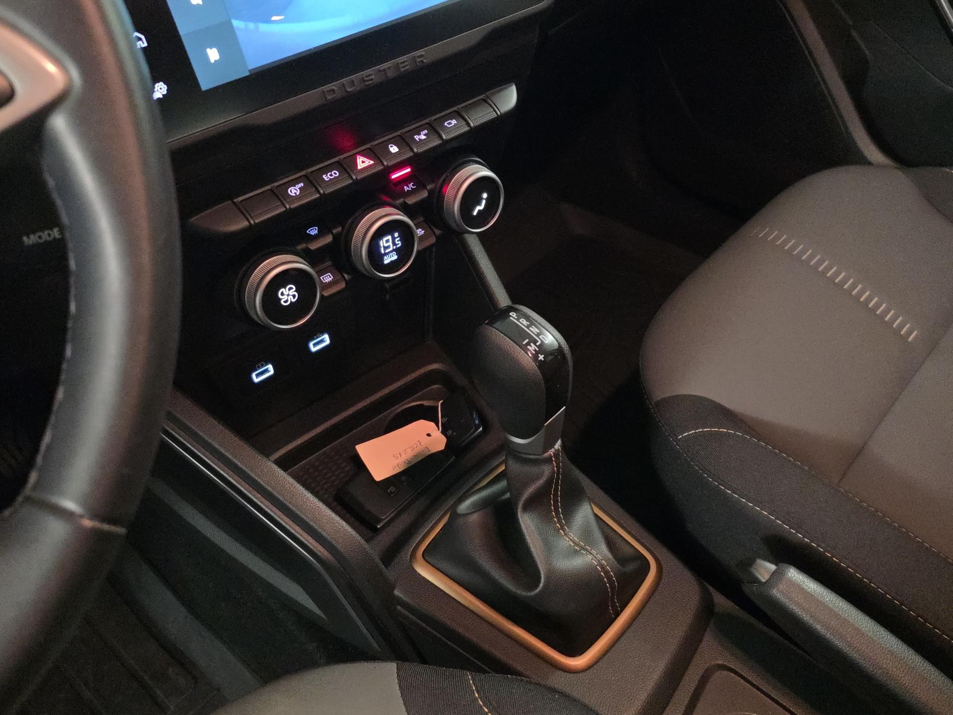 DACIA Duster TCe 150 Extreme EDC 4x2-image-23