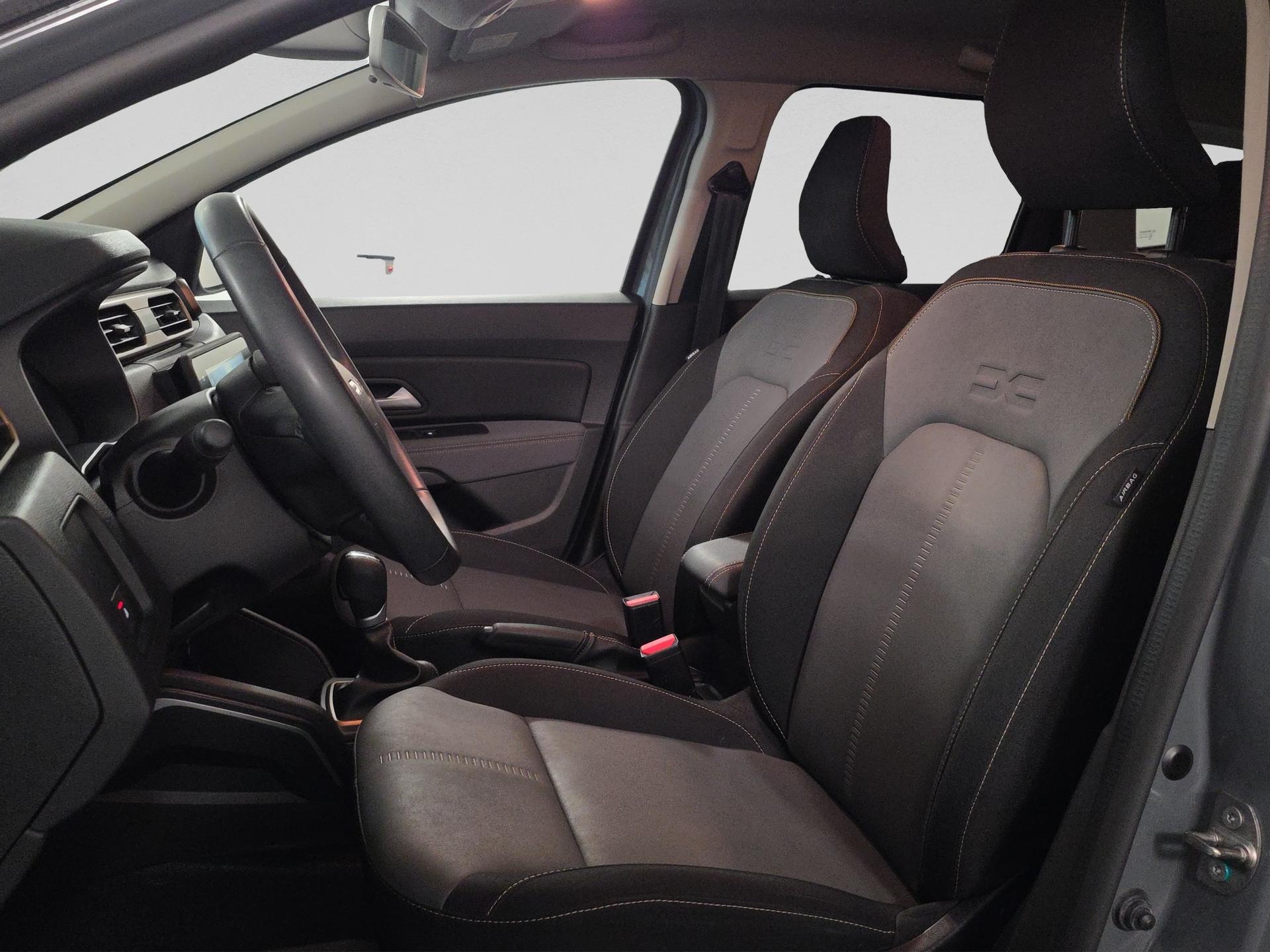 DACIA Duster TCe 150 Extreme EDC 4x2-image-24