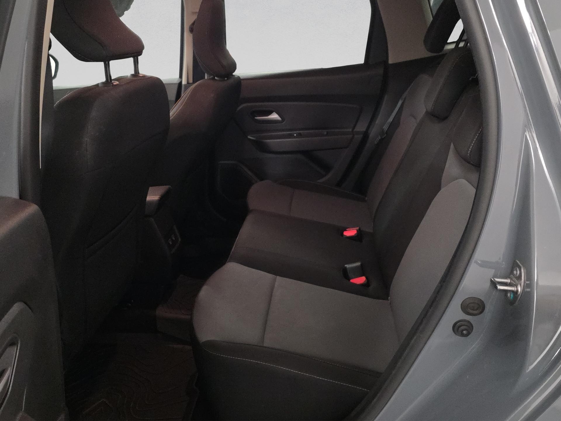 DACIA Duster TCe 150 Extreme EDC 4x2-image-14