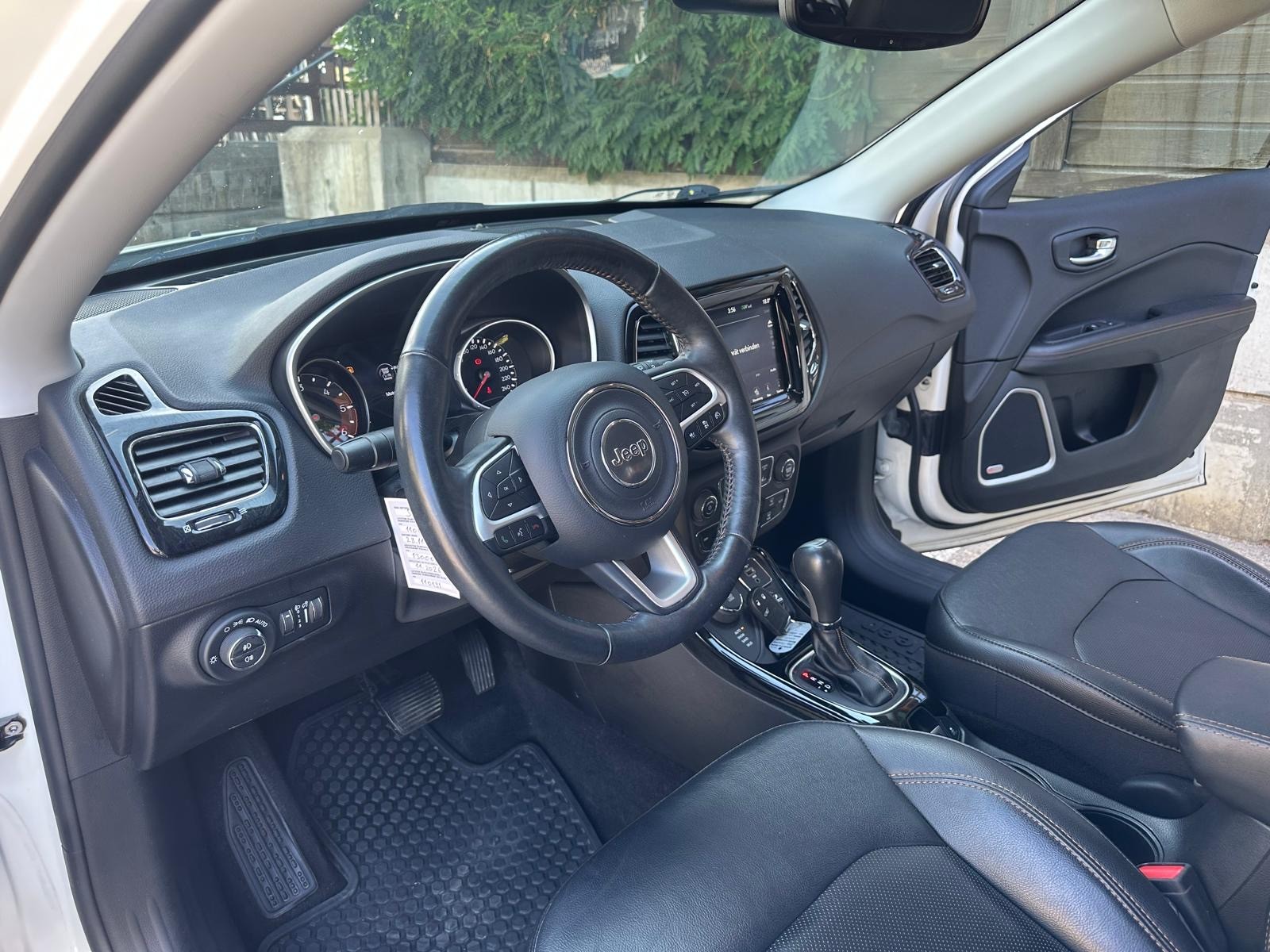 JEEP Compass 2.0CRD Limited AWD 9ATX-image-9