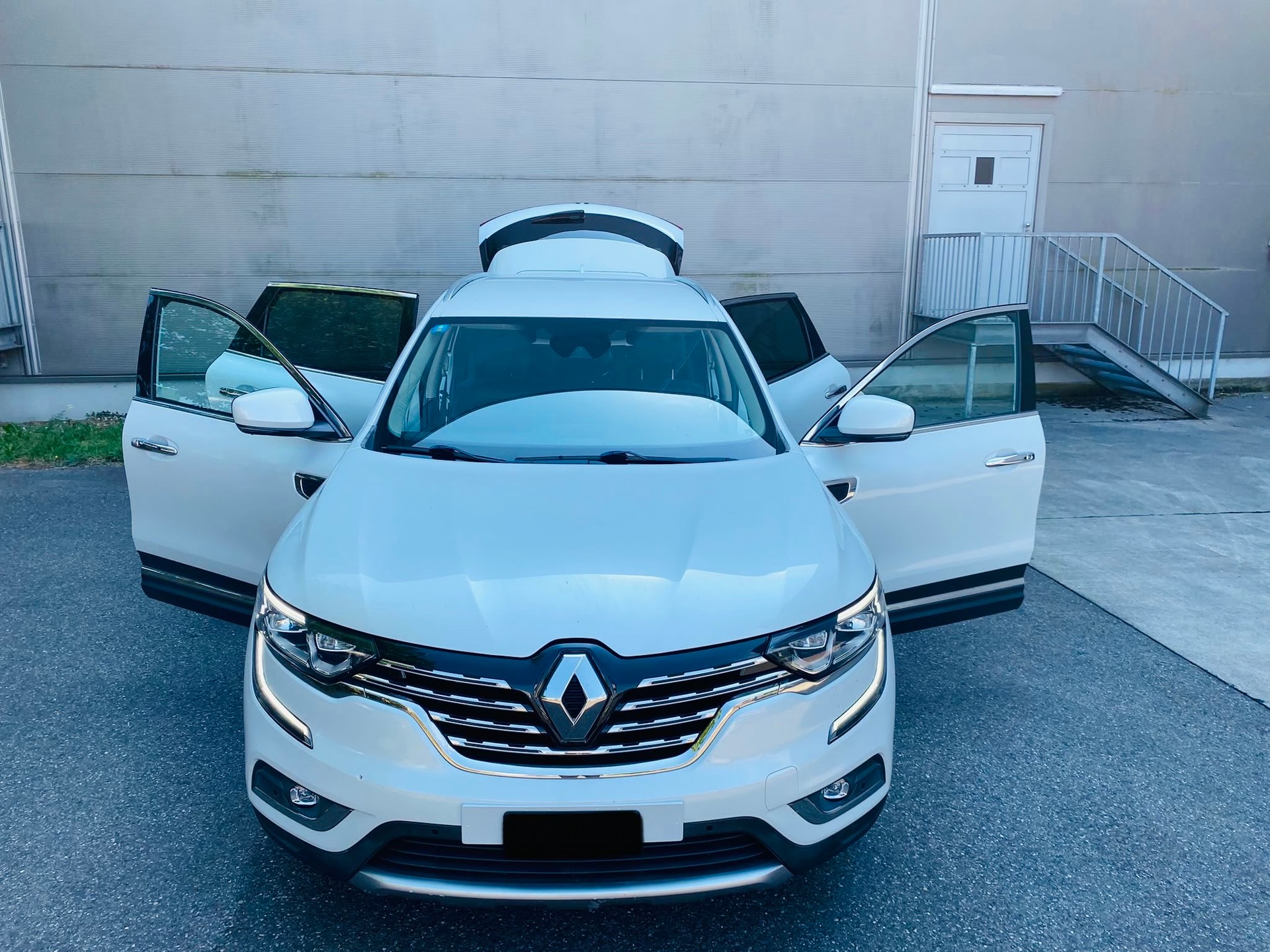 RENAULT 2.0 dCi Business X-Tronic 4WD-image-0