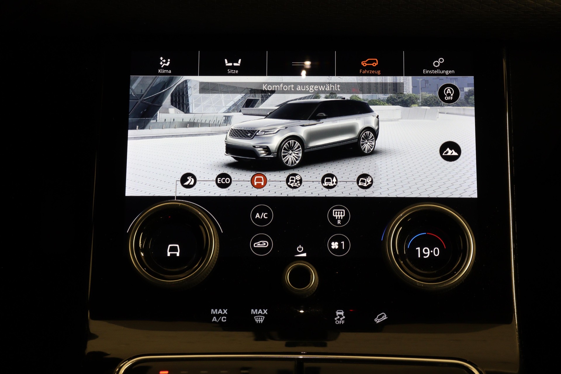 LAND ROVER Range Rover Velar 2.0 T S-image-5
