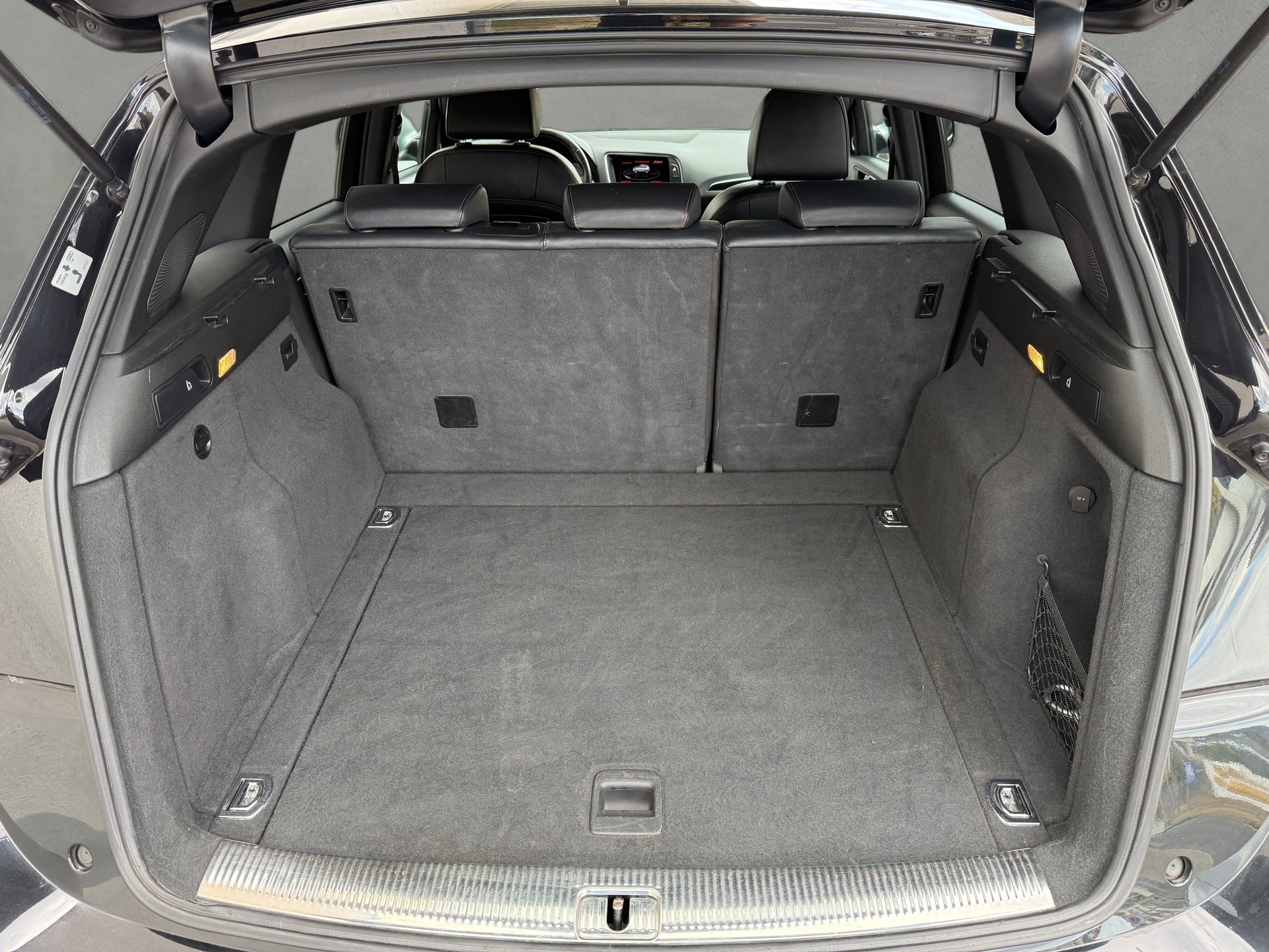 AUDI SQ5 3.0 TDI quattro tiptronic-image-11