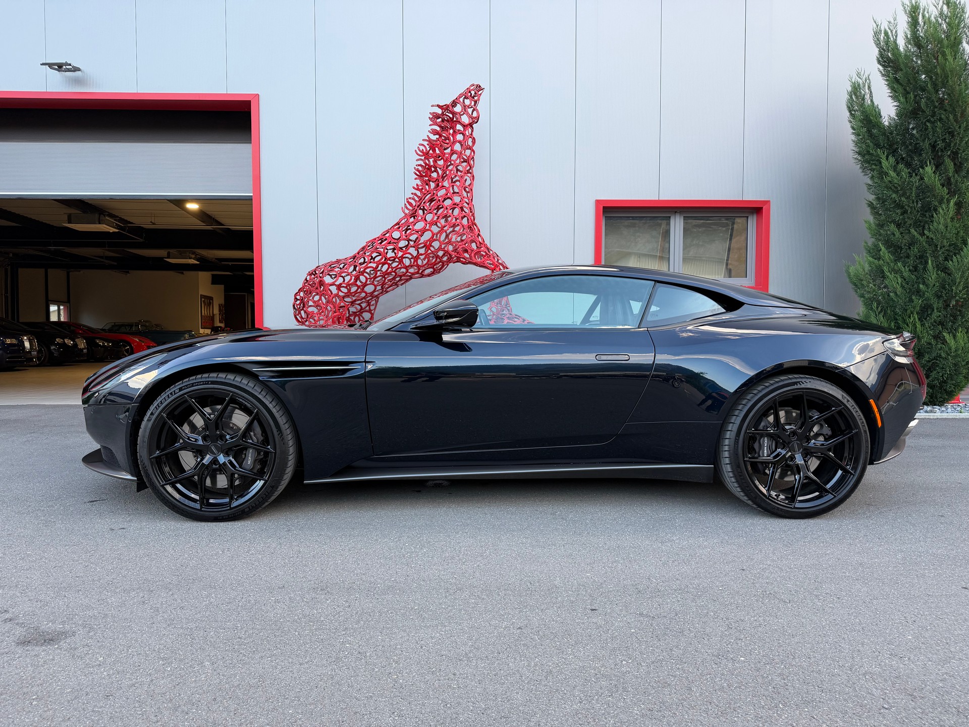 ASTON MARTIN DB11 V8 Touchtronic 3-image-4