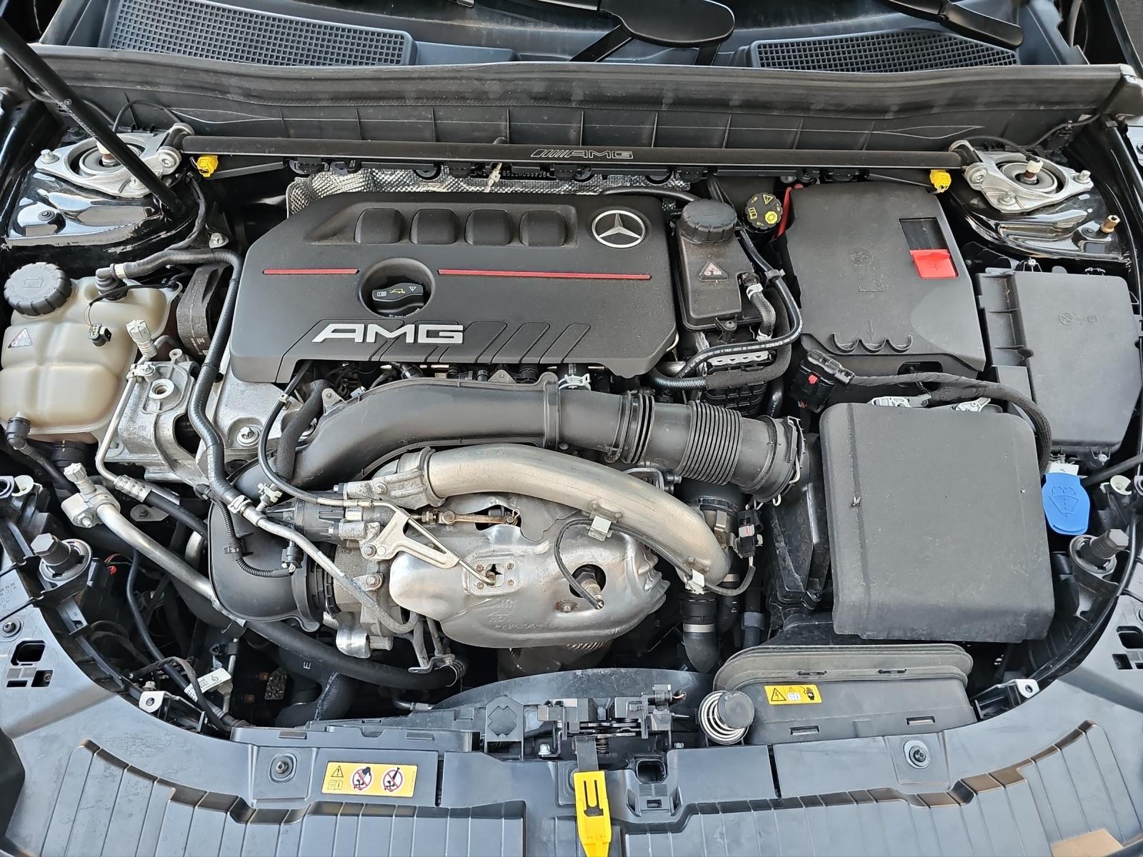 MERCEDES-BENZ GLB 35 AMG 4Matic 8G-Tronic-image-9