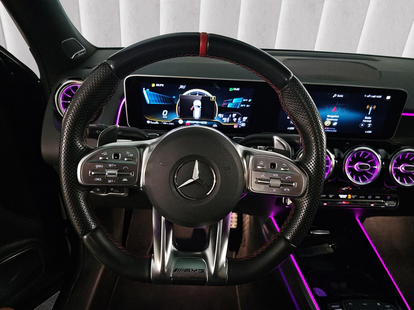 MERCEDES-BENZ GLB 35 AMG 4Matic 8G-Tronic-image-5