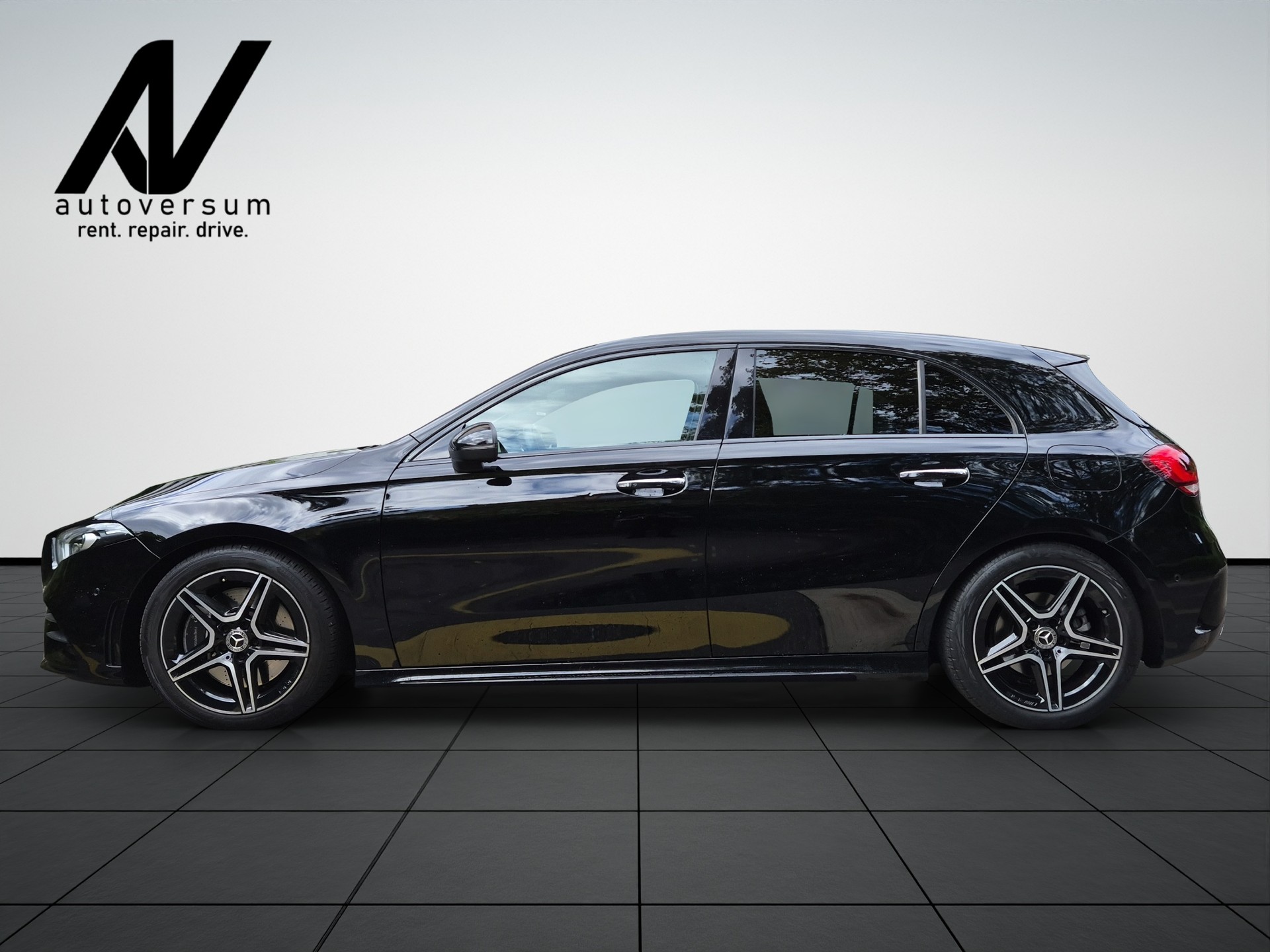 MERCEDES-BENZ A 250 AMG Line 7G-DCT-image-3