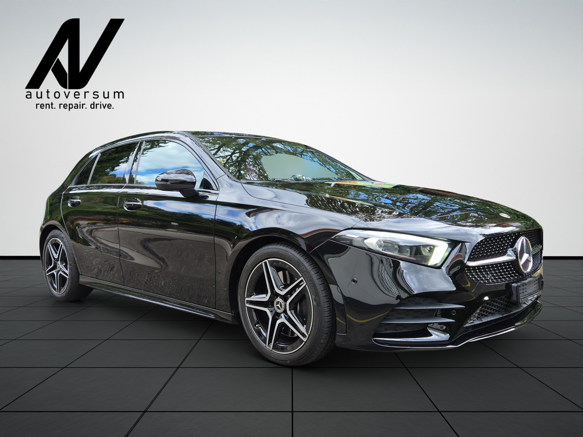 MERCEDES-BENZ A 250 AMG Line 7G-DCT-image-2