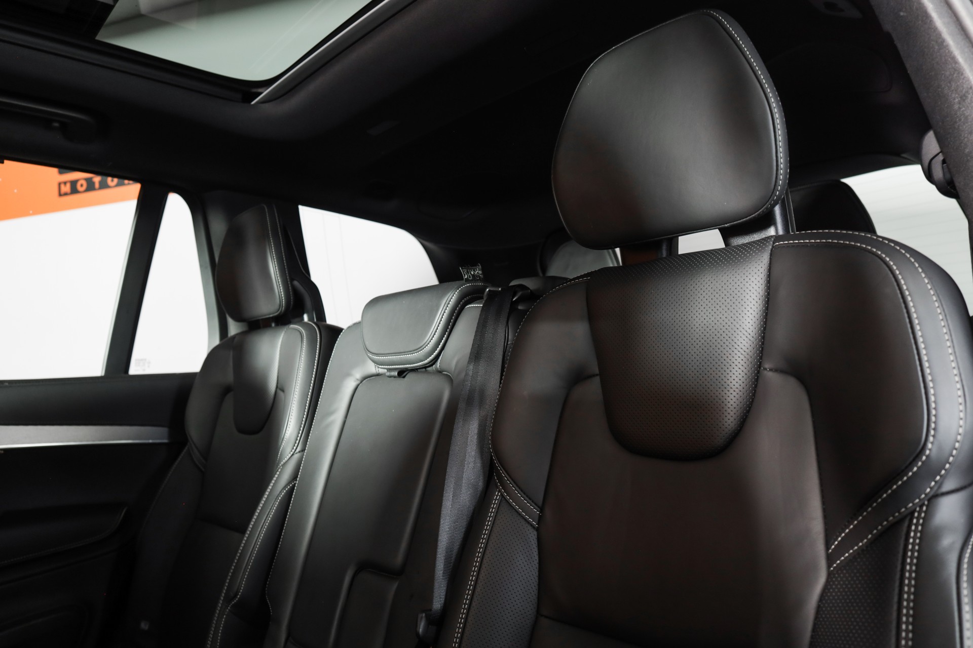 VOLVO XC90 T8 eAWD PluginHybrid Plus Bright Geartronic-image-8