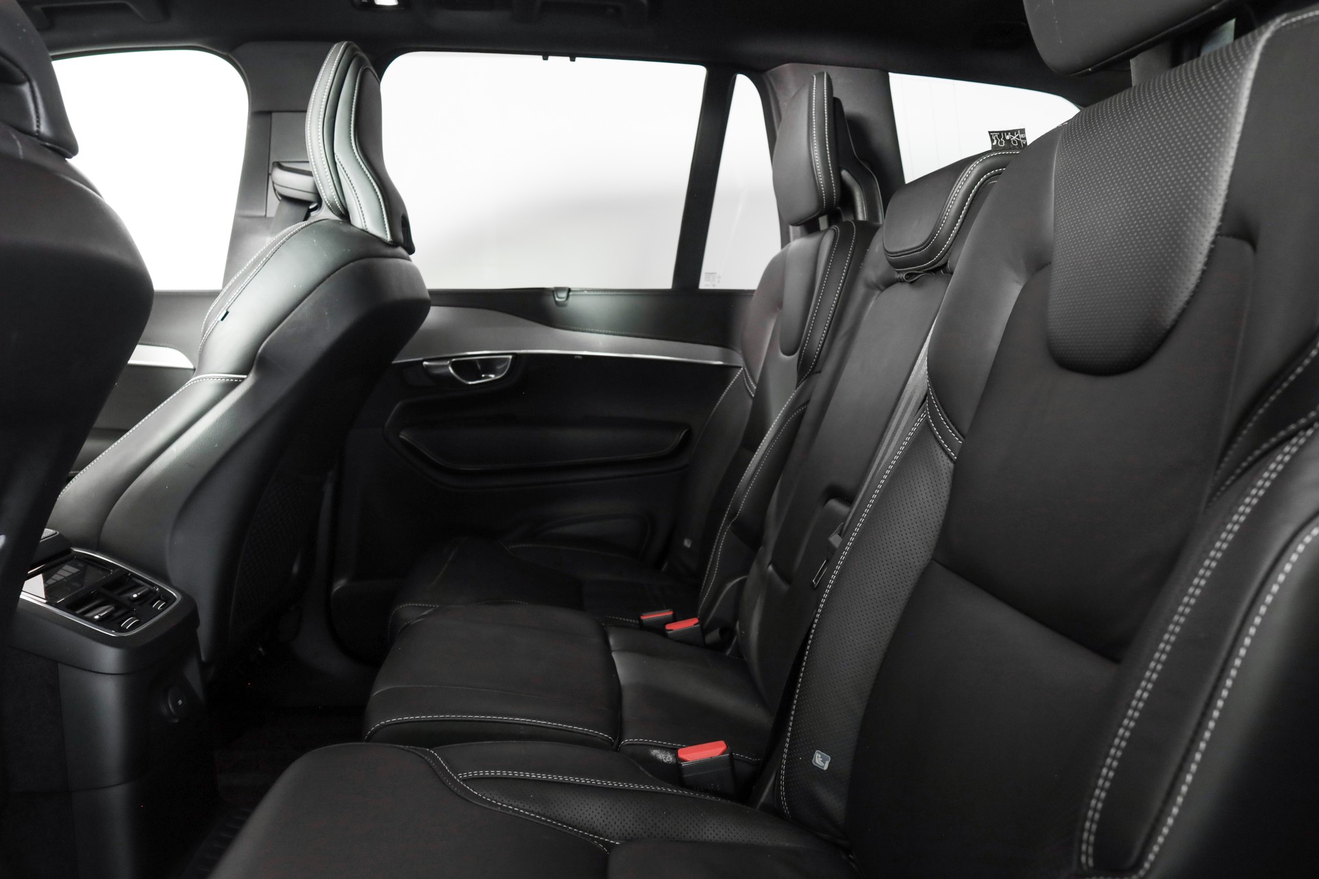 VOLVO XC90 T8 eAWD PluginHybrid Plus Bright Geartronic-image-24
