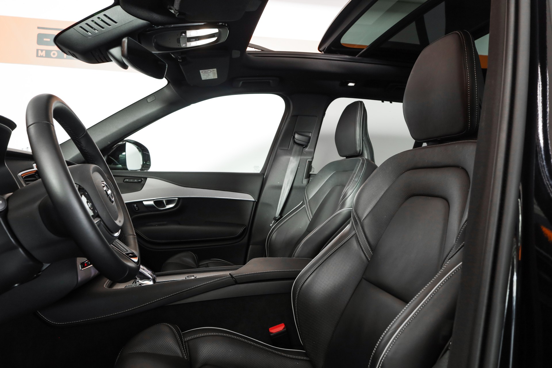 VOLVO XC90 T8 eAWD PluginHybrid Plus Bright Geartronic-image-6
