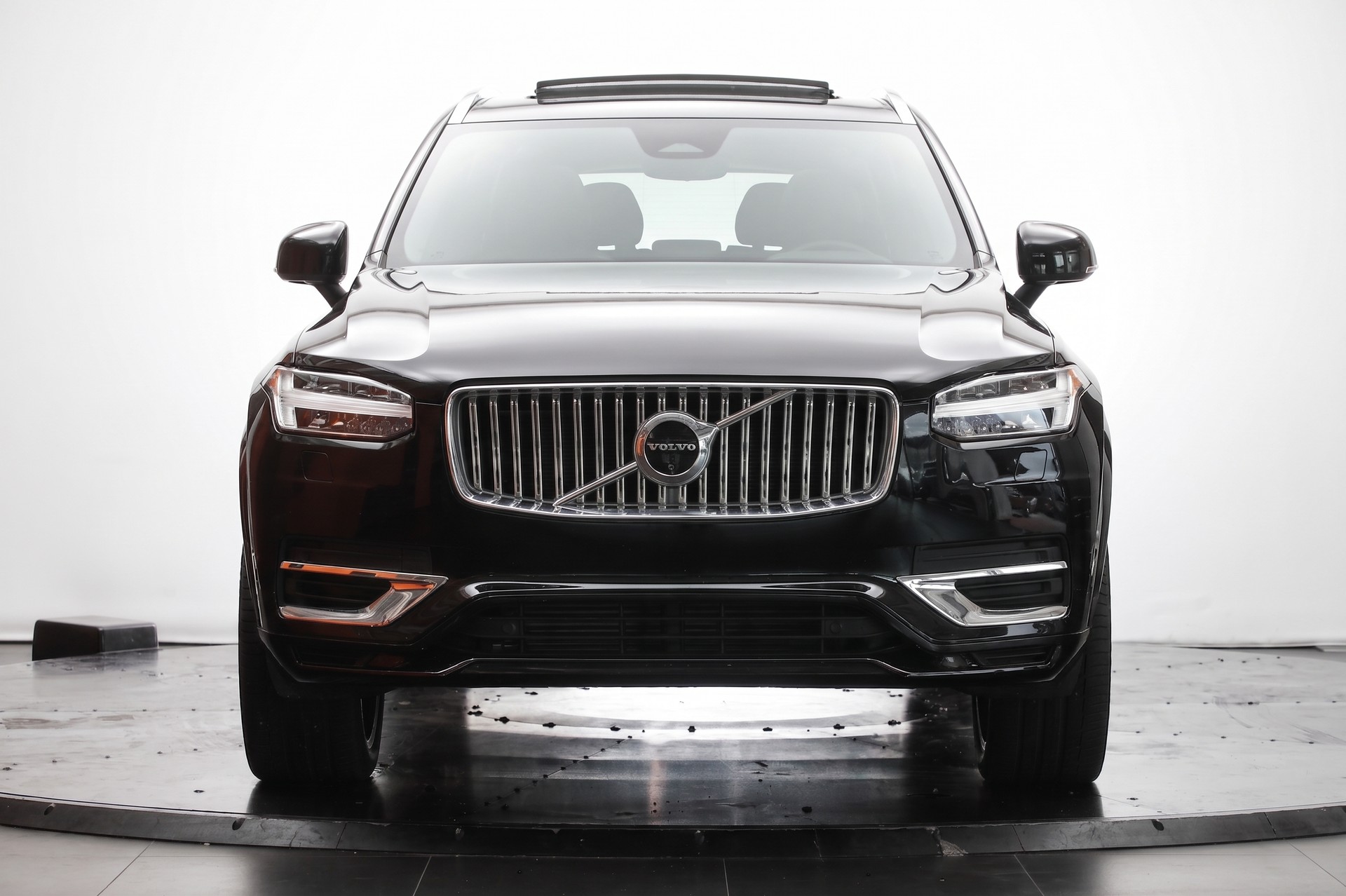 VOLVO XC90 T8 eAWD PluginHybrid Plus Bright Geartronic-image-1