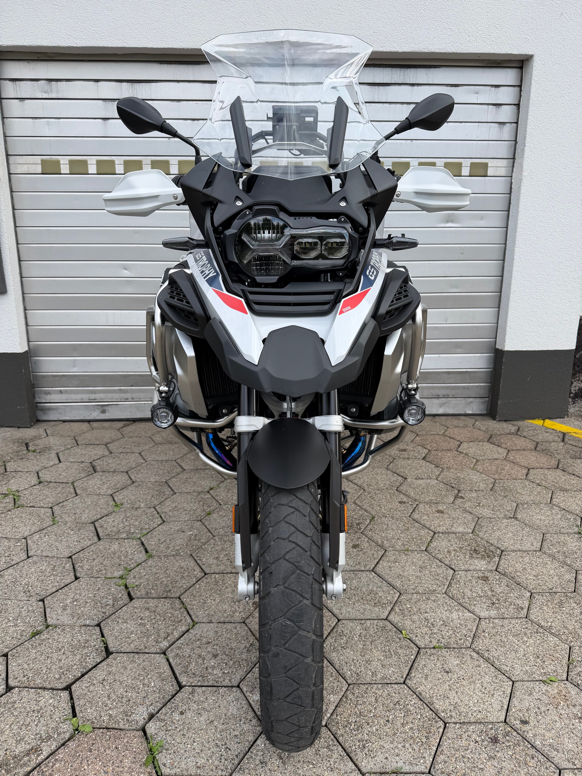BMW R 1250 GS Adventure-image-2