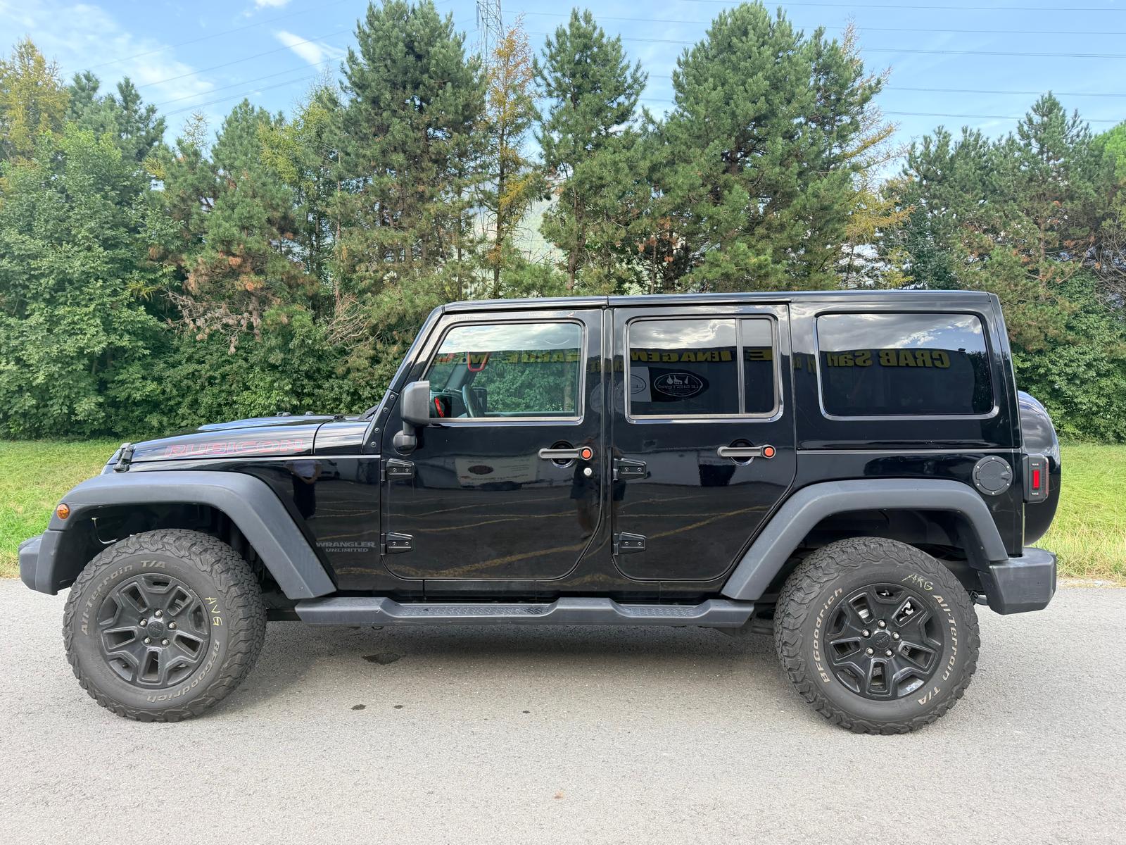 JEEP Wrangler 2.8CRD Unlimited Rubicon Automatic-image-2