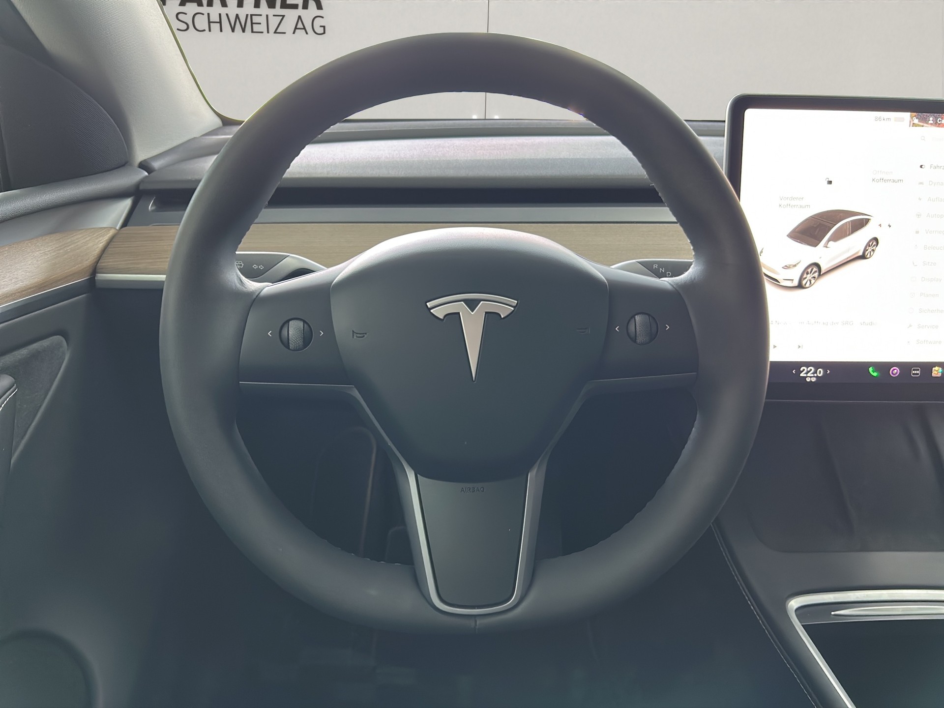 TESLA Model Y Long Range-image-7