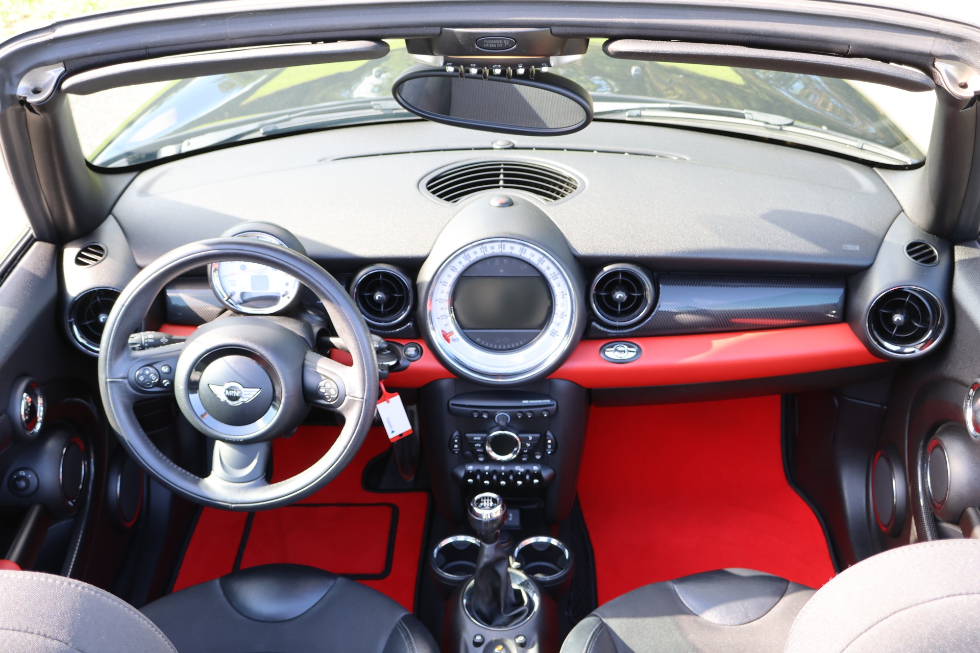 MINI Cooper S Cabriolet All Black-image-5