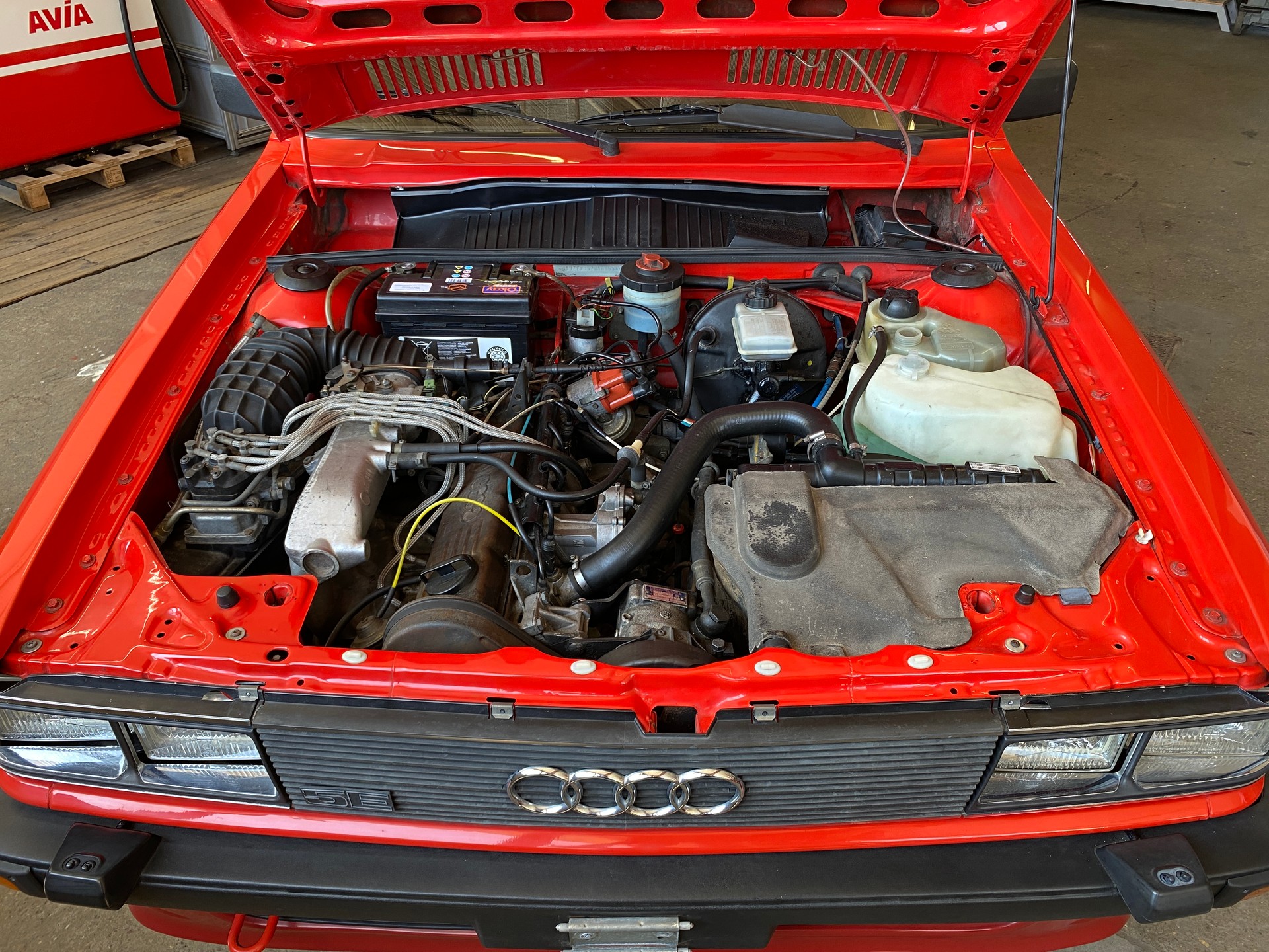 AUDI 2.2 GT 5 E-image-5