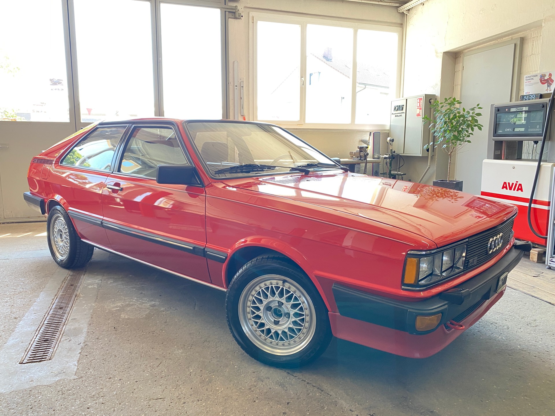 AUDI 2.2 GT 5 E-image-0