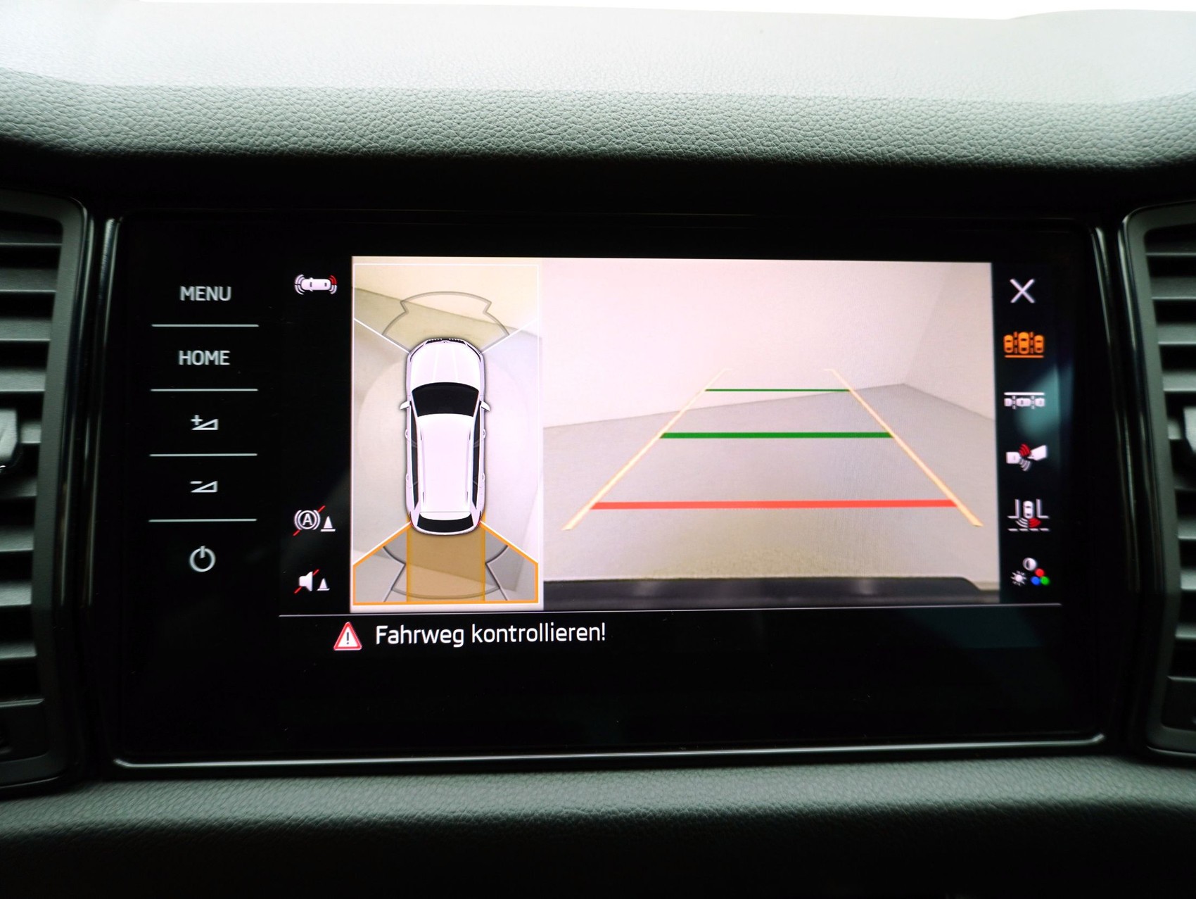 SKODA Kodiaq 2.0 TSI DSG Sport Line 4X4-image-16