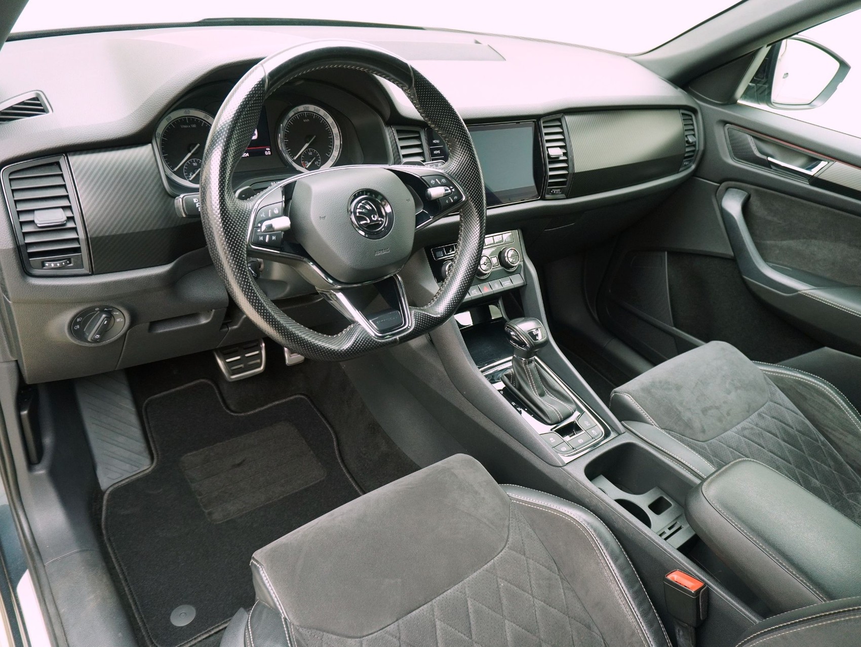 SKODA Kodiaq 2.0 TSI DSG Sport Line 4X4-image-9